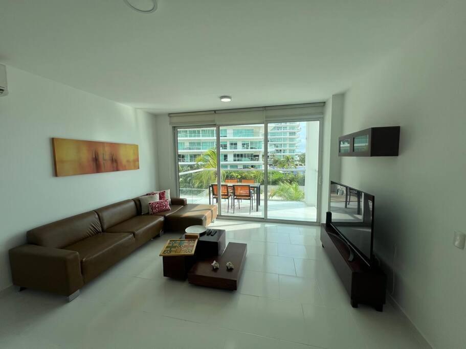 BeachFront Luxury Condo