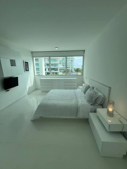 BeachFront Luxury Condo