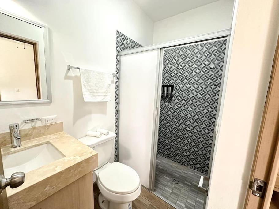 Apt#6 Valdez Lodging en el Centro de Todos Santos view 2