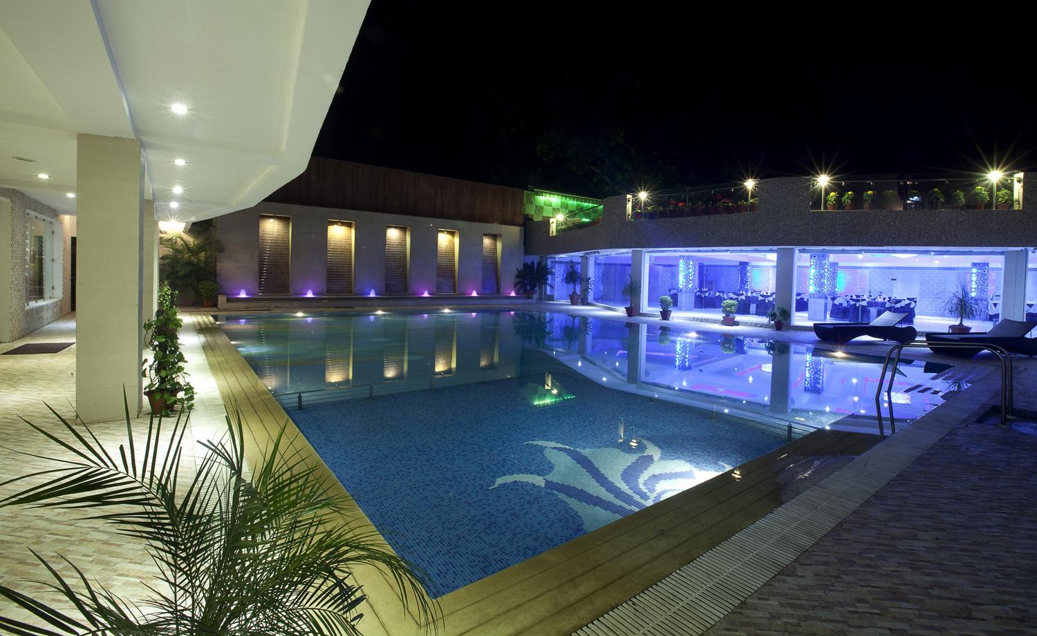 Lobby & Reception