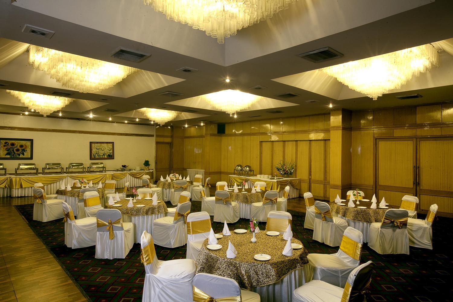 meeting & event spaces