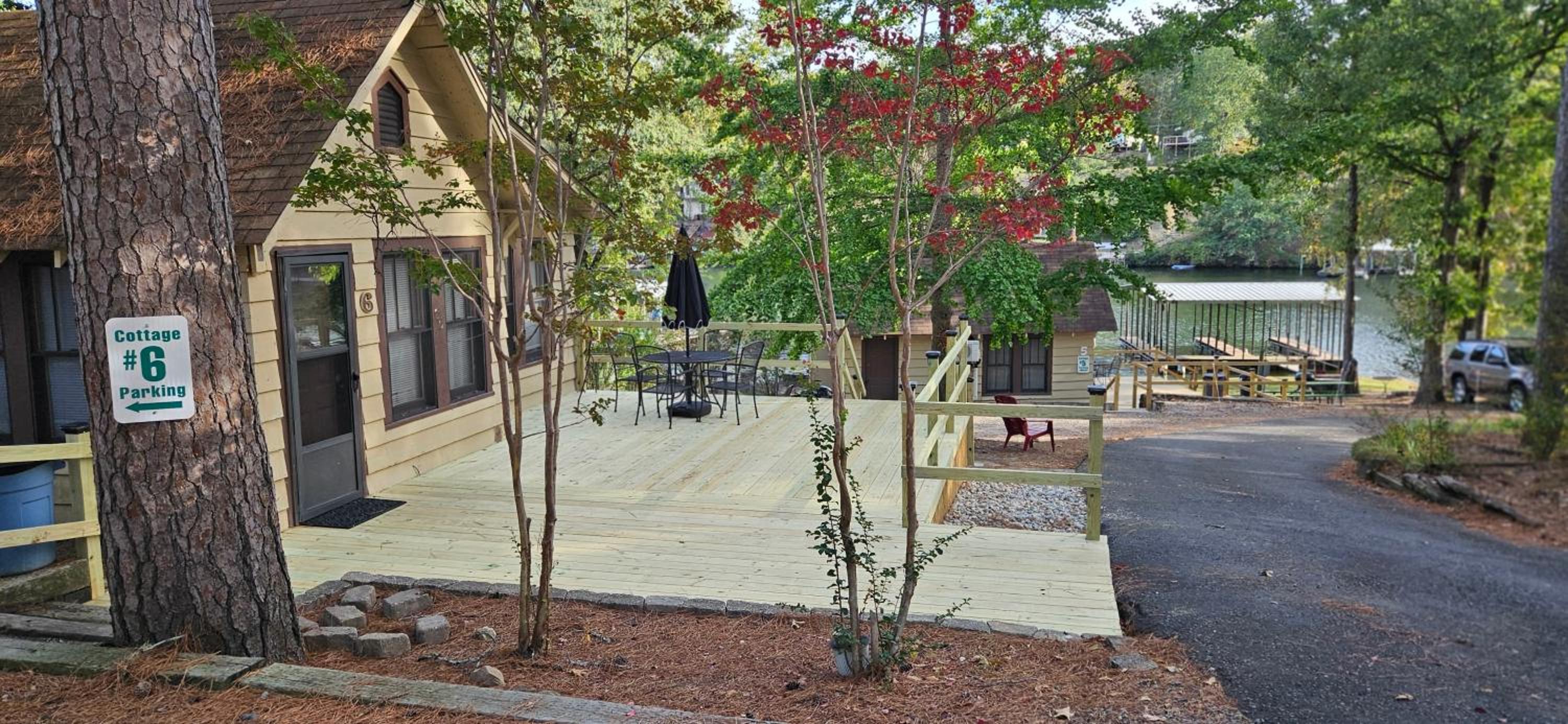 #06 - Lakeview Two Bedroom Cottage-Pet Friendly view 2
