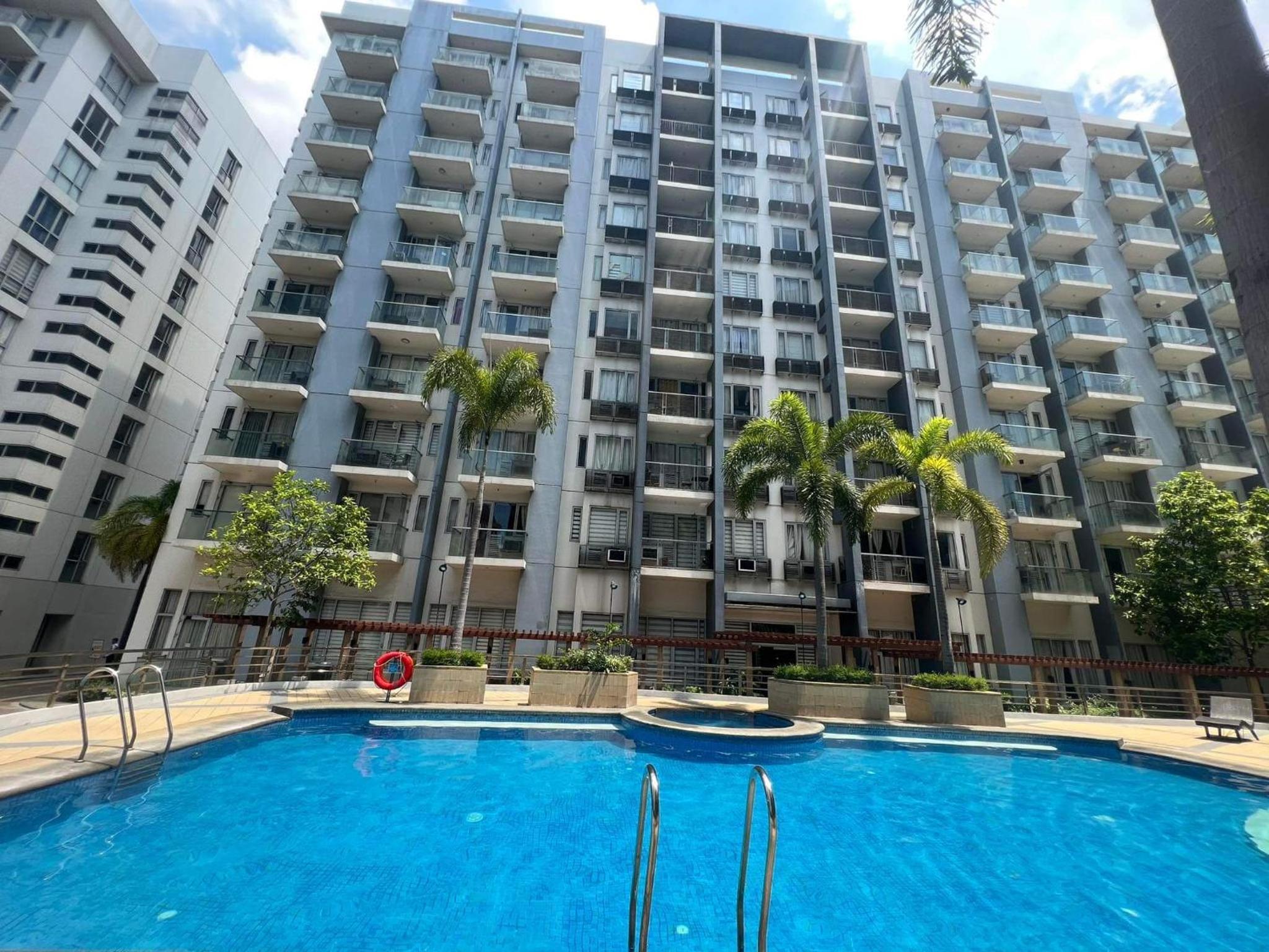 Vevilyn Condotel