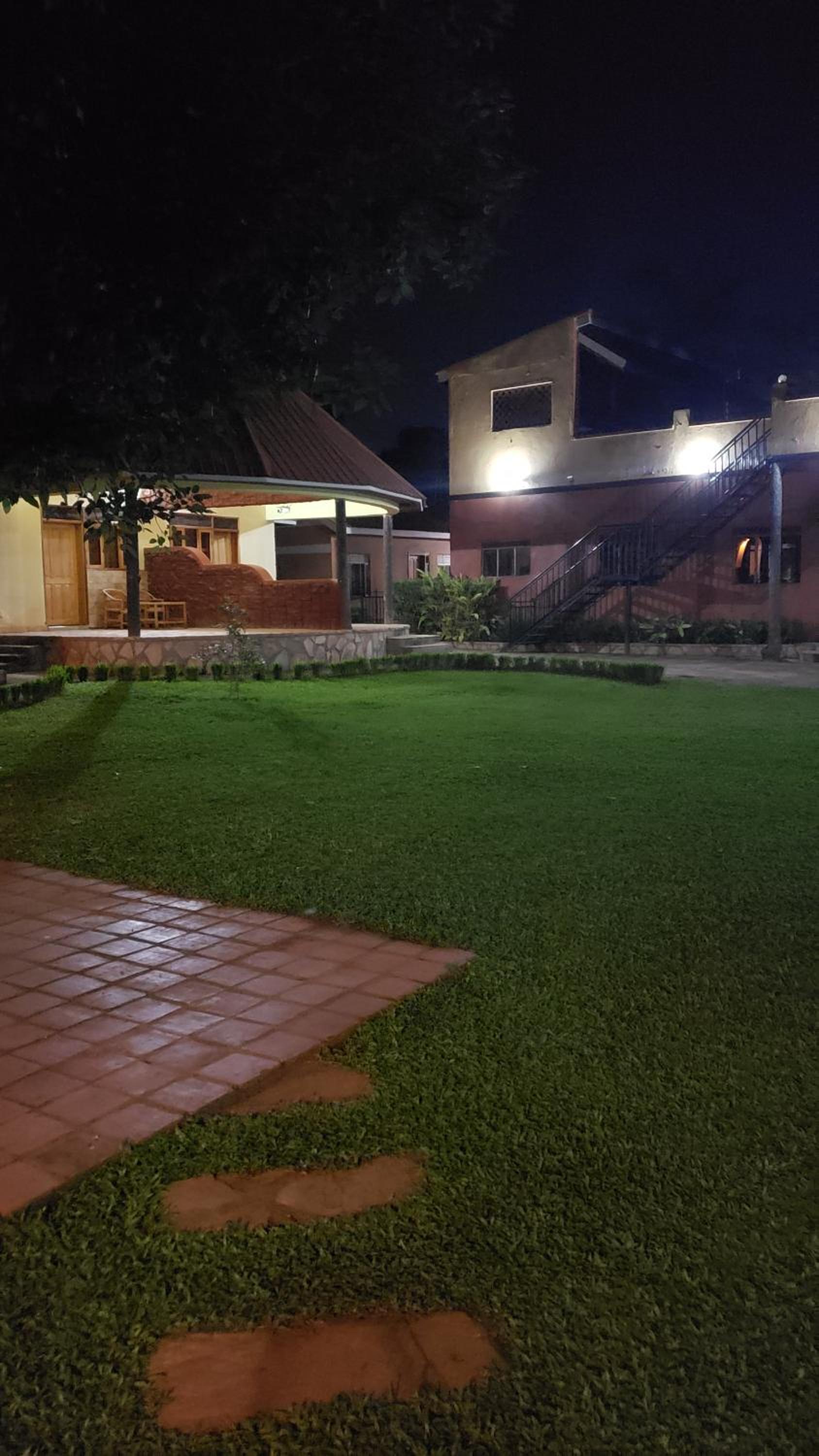 Secrets Guest House Entebbe