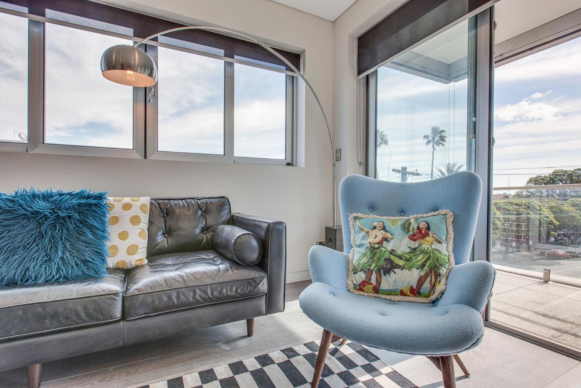 Explore Sydney from Stylish North Shore Apartment