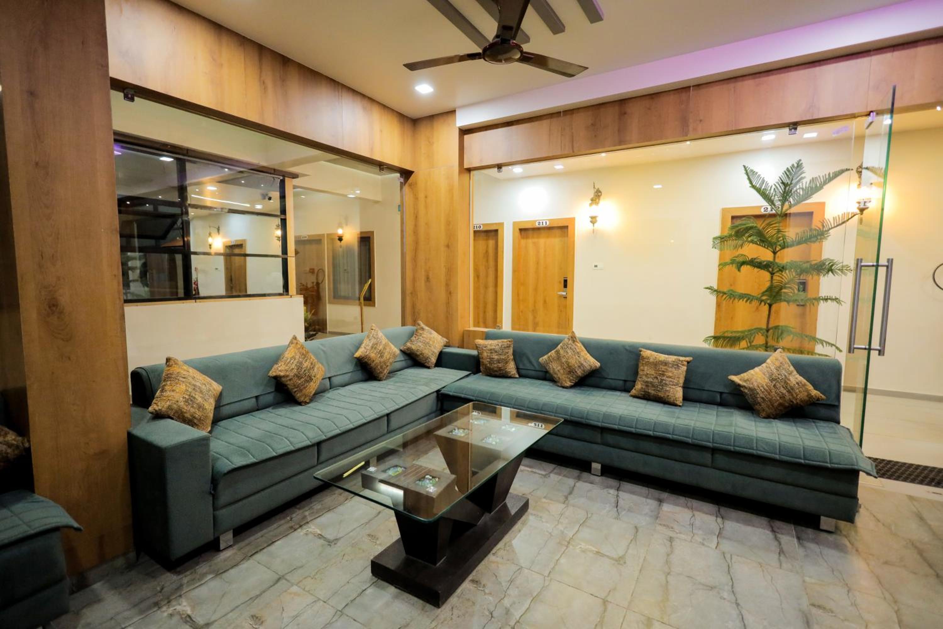 lounge