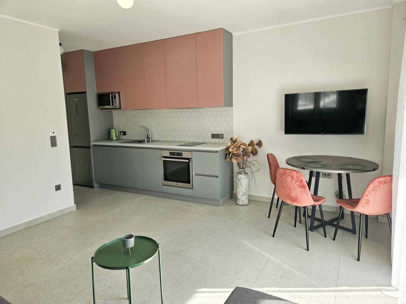Serenade apartment