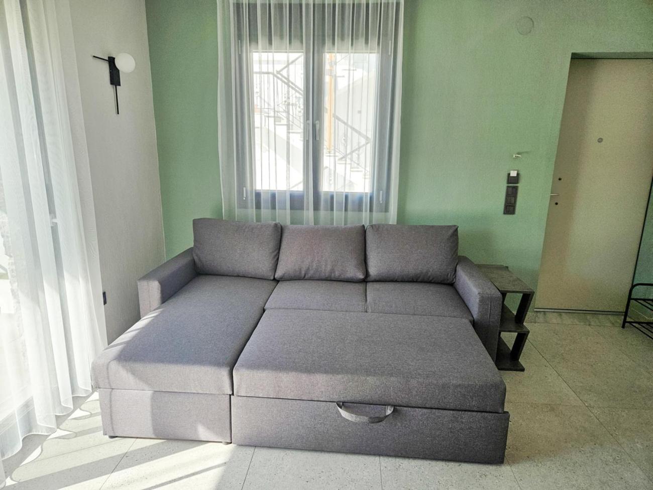 Serenade apartment