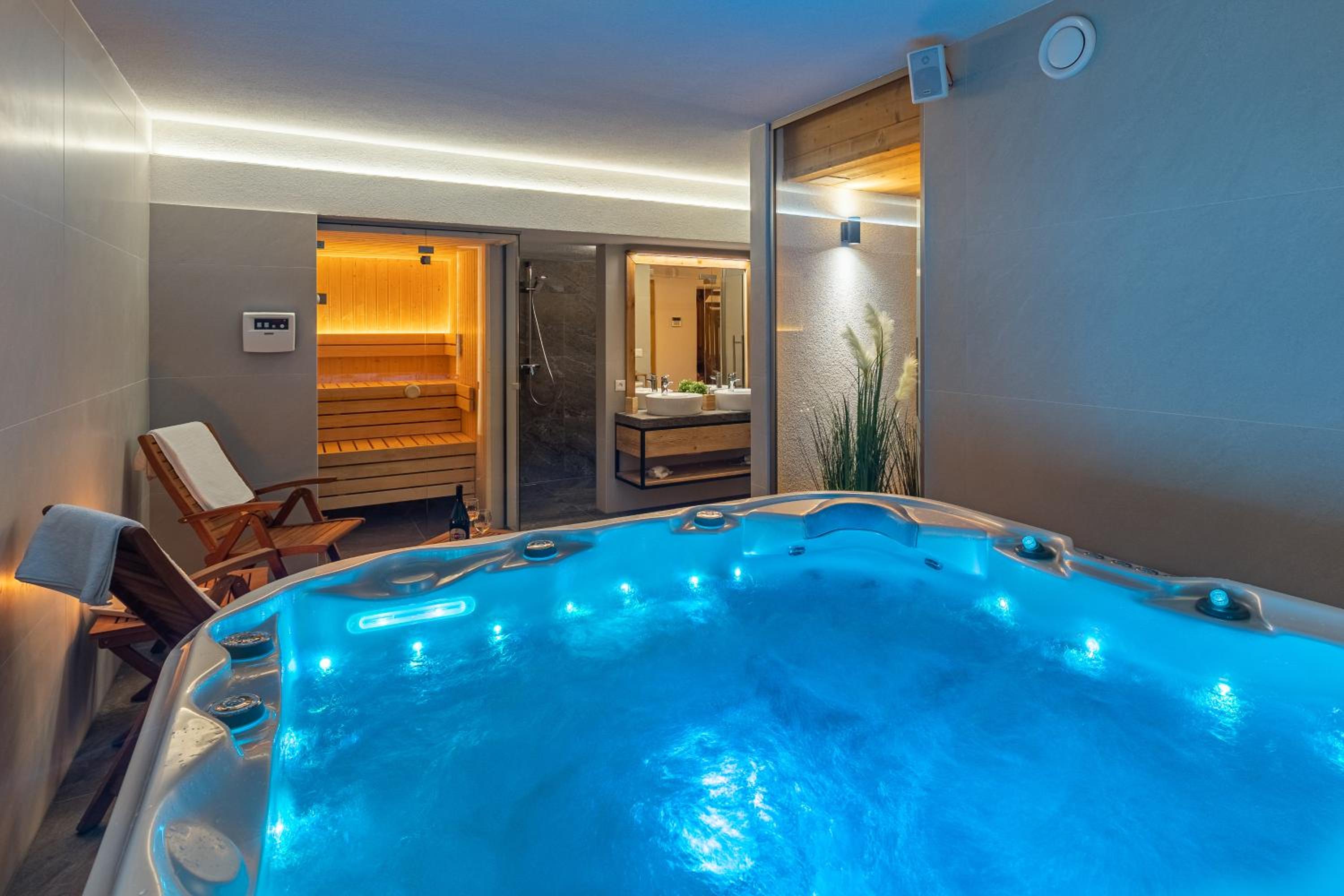 Wellness cottage with amazing view DREVENICA MEDOVKA view 2