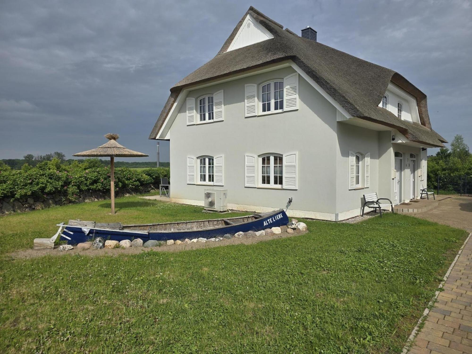 zwisch Boltenhagen und Pötenitz Ostseeurlaub bis 6 Pers "Alte Liebe"Haus B