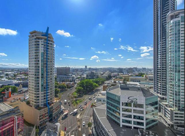 City view Rooms in shared apartment
