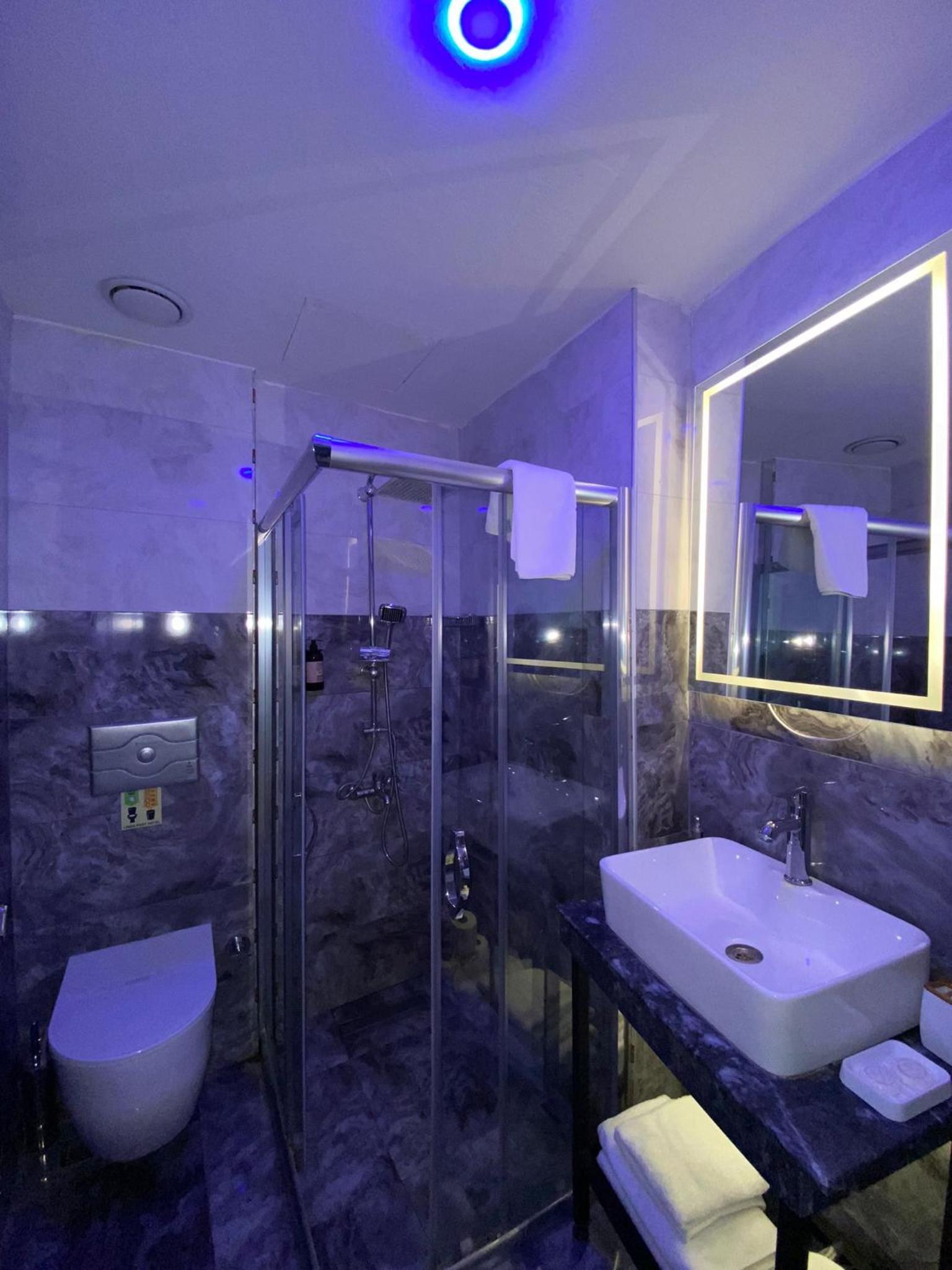 Linda Port Otel - Image 107