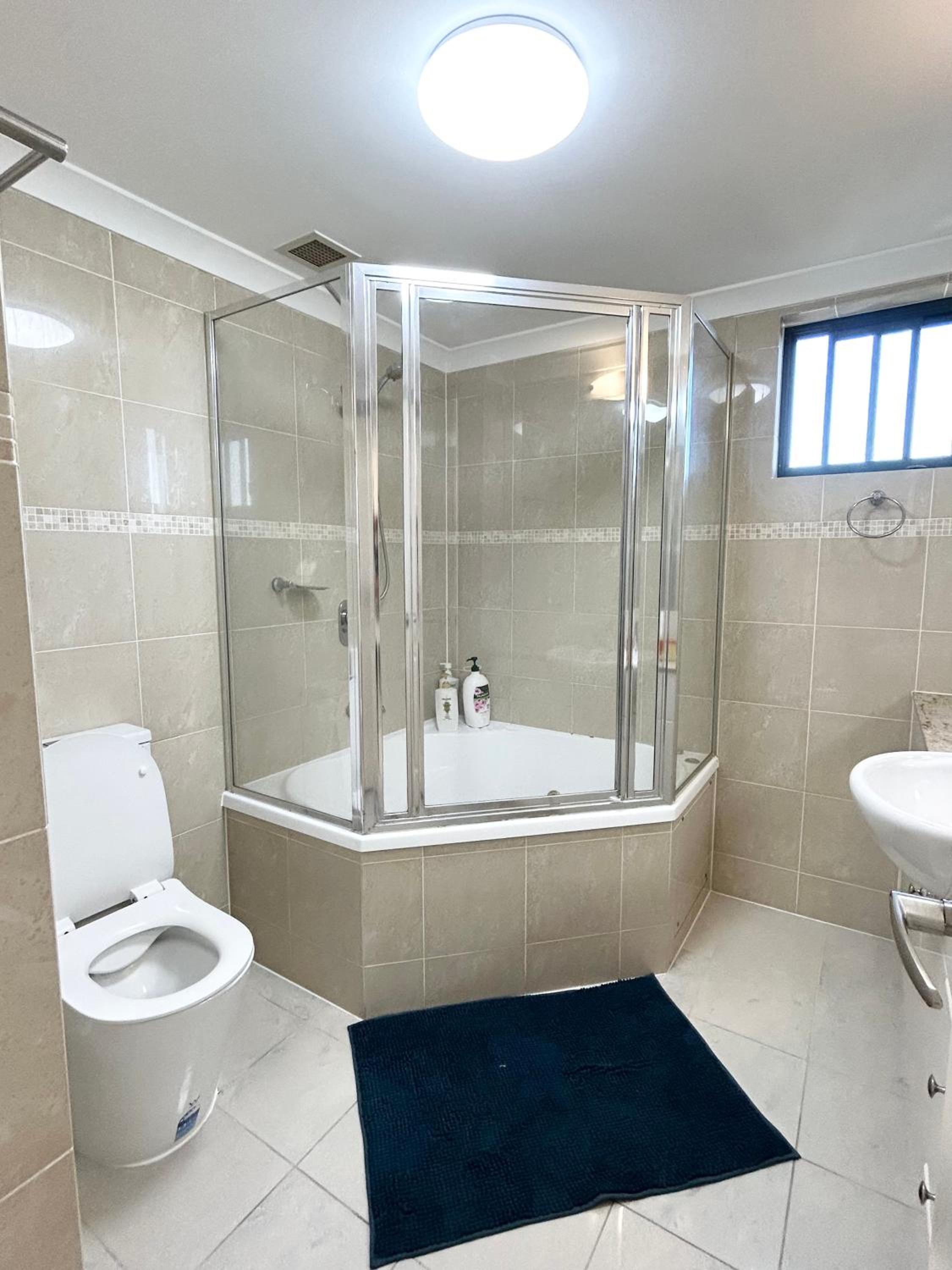 City view Rooms in shared apartment
