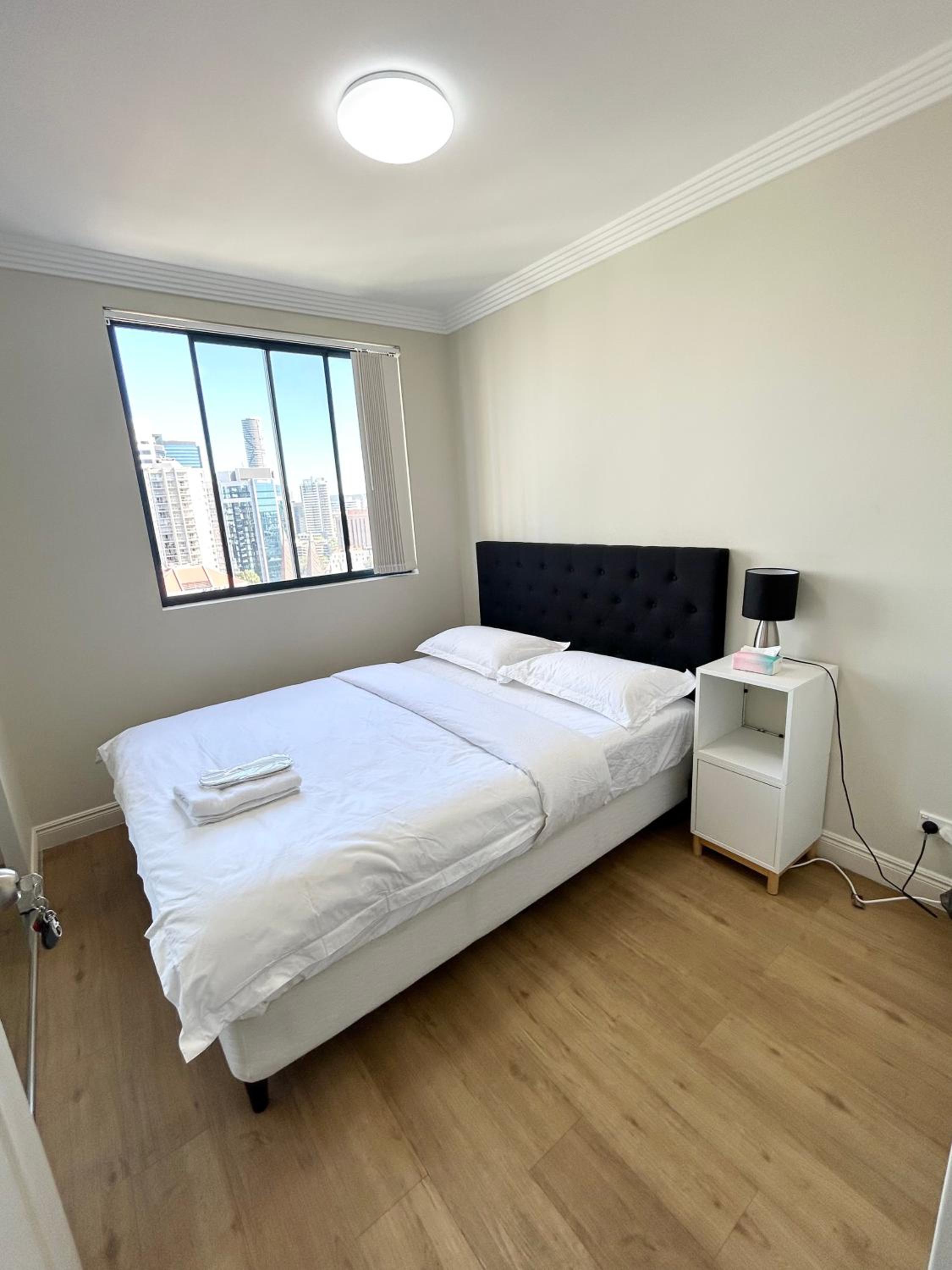 City view Rooms in shared apartment
