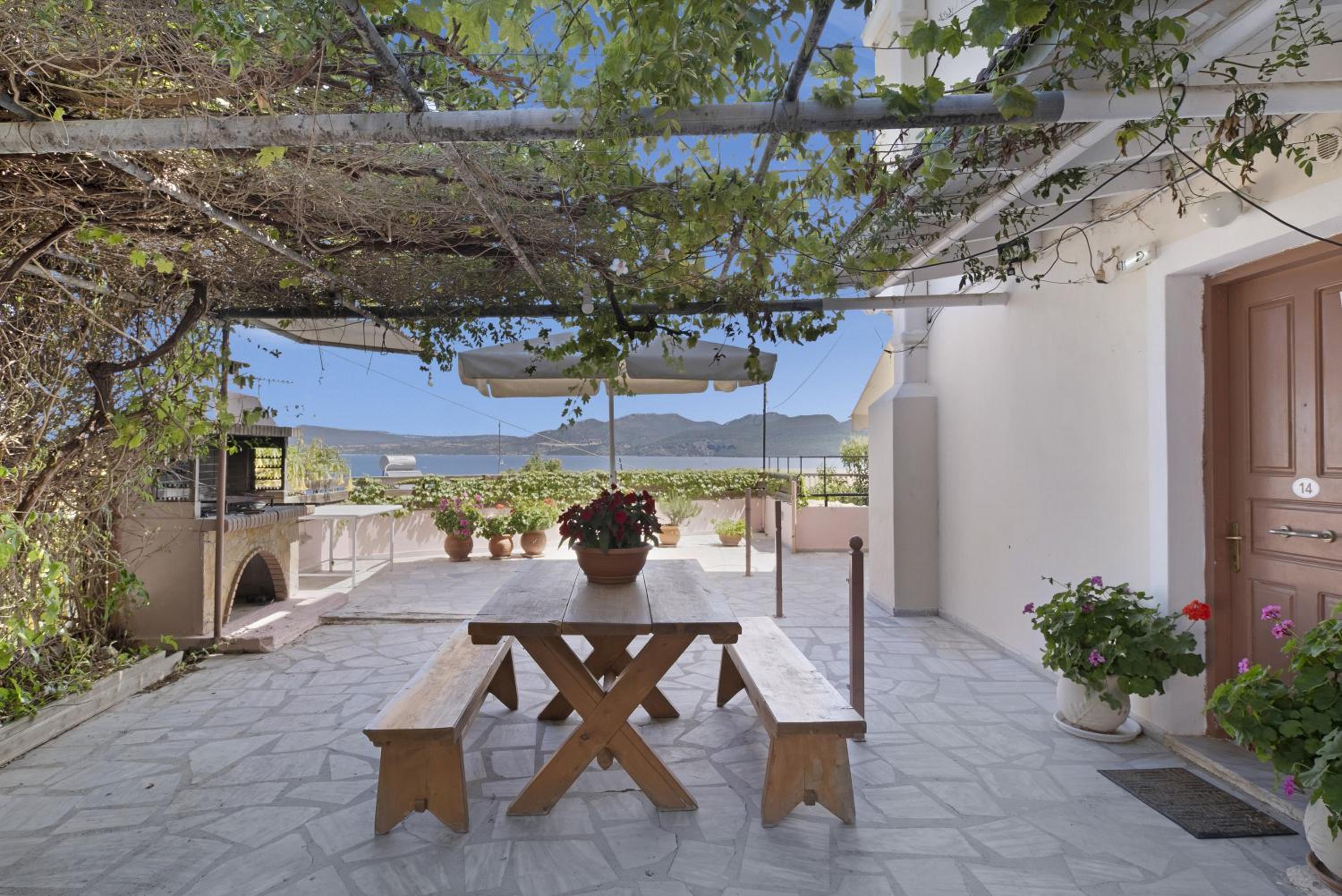 Tasoula Studio with sea view 5 view 4