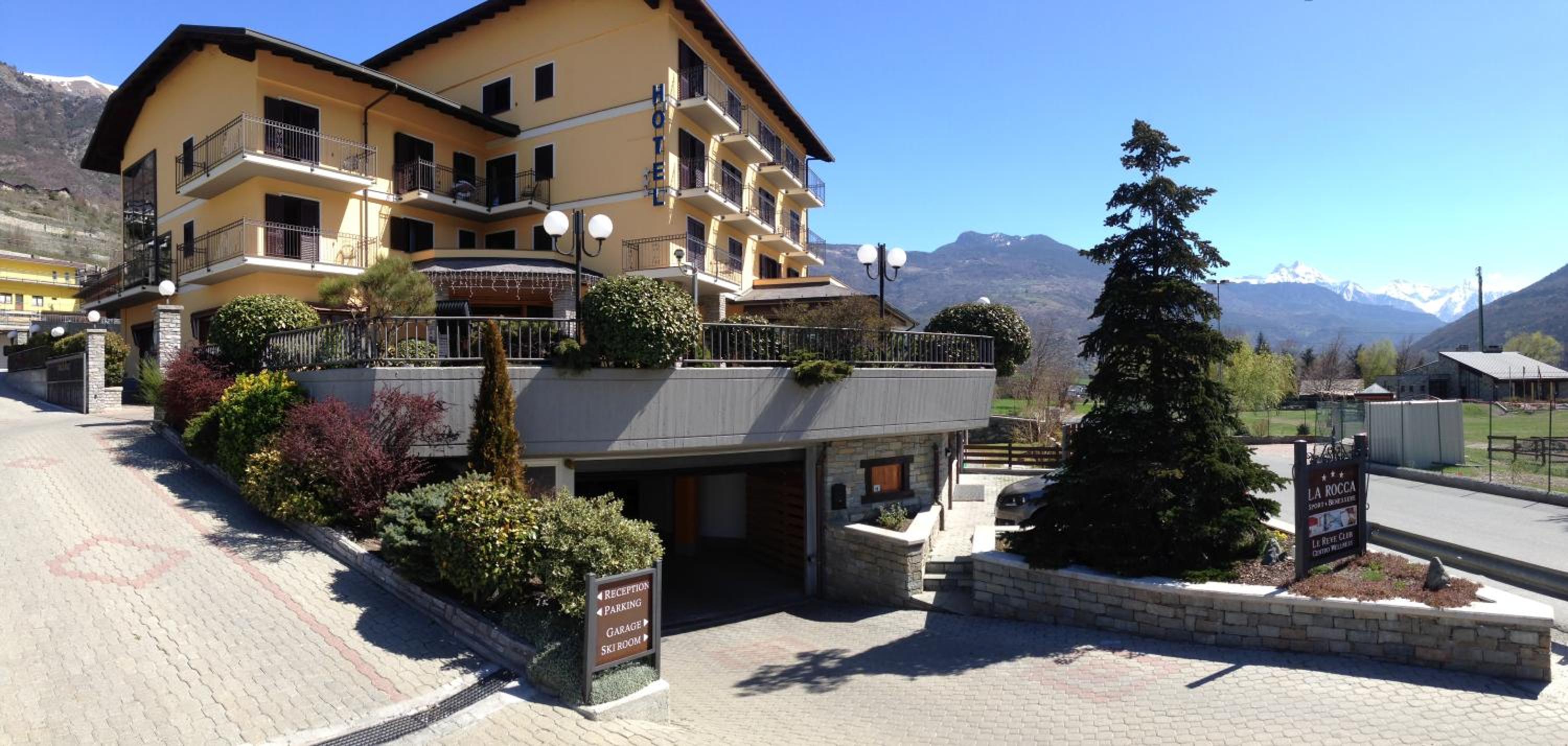 Hotel La Rocca Sport & Benessere - Image 1