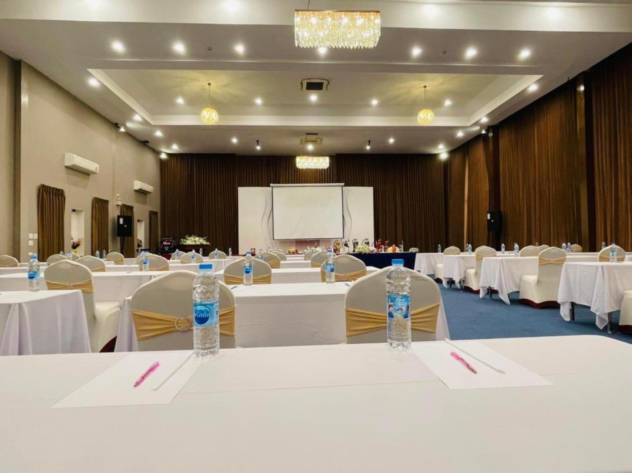 meeting & event spaces
