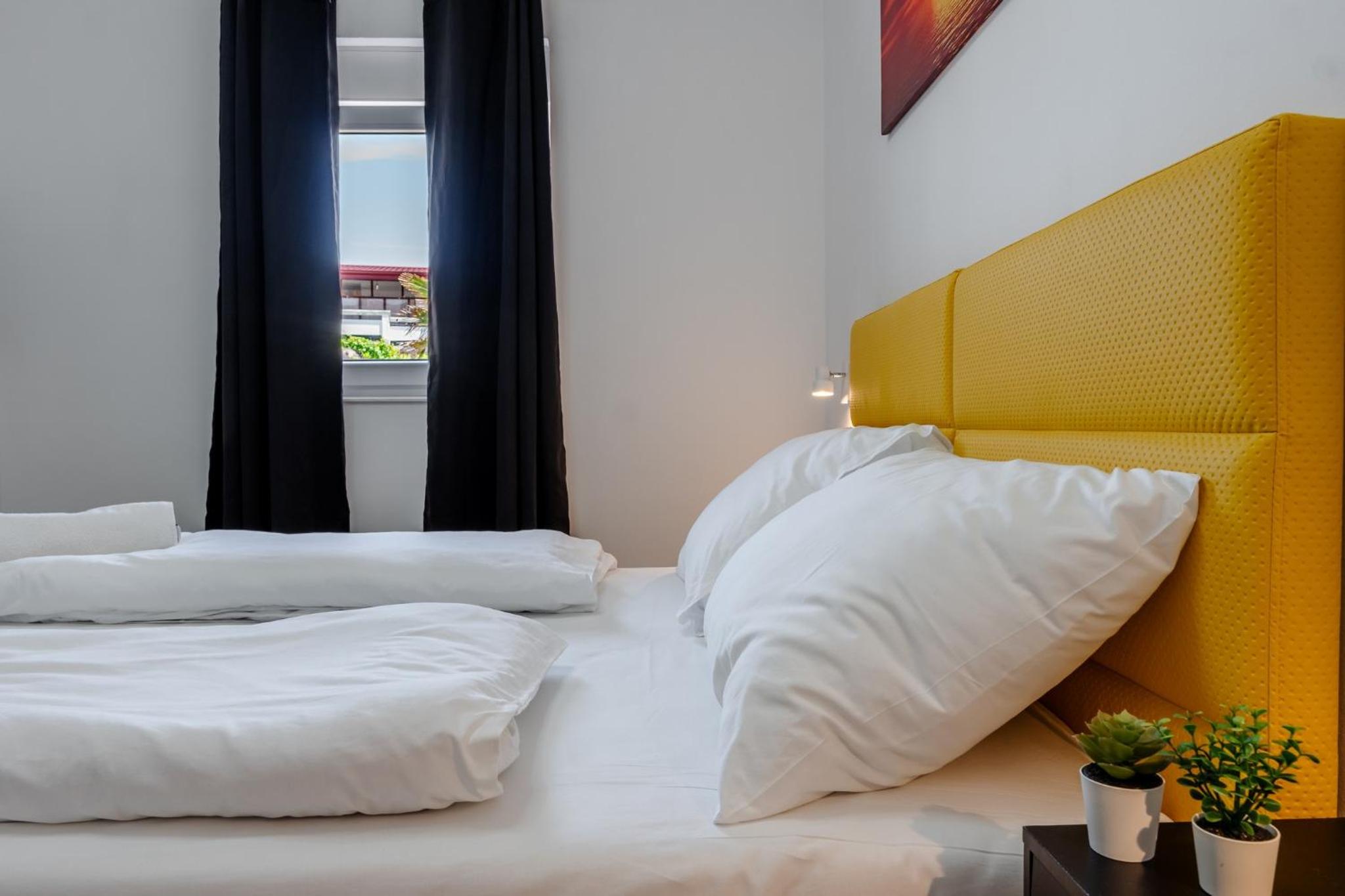 Apartments Strand