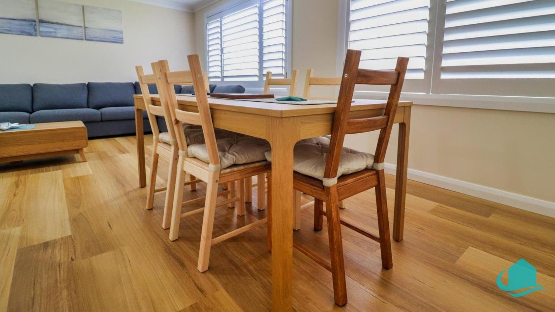 Caves Getaway - Pool, Air conditioned and close to the beach