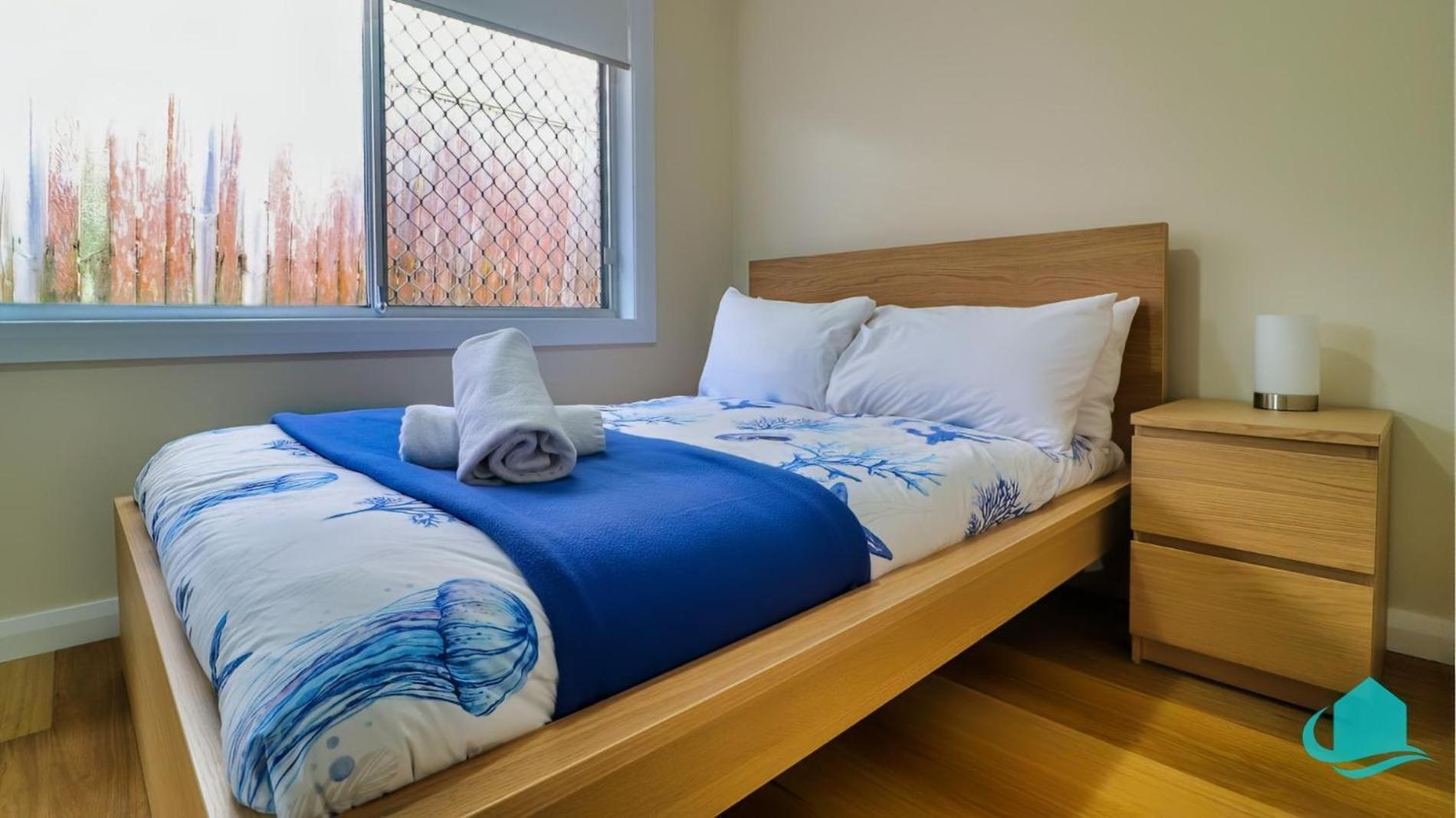 Caves Getaway - Pool, Air conditioned and close to the beach