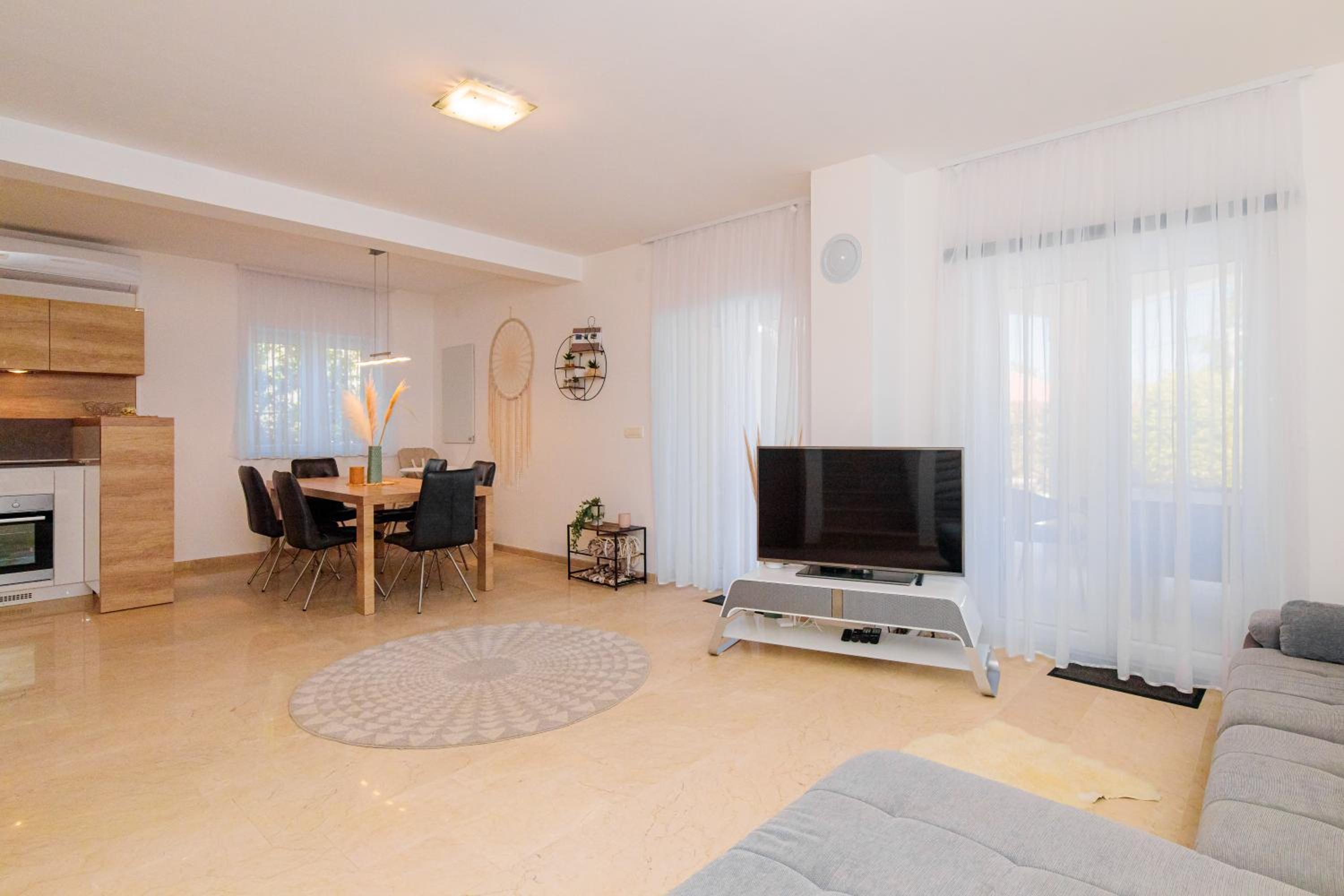 Villa Adeline view 5