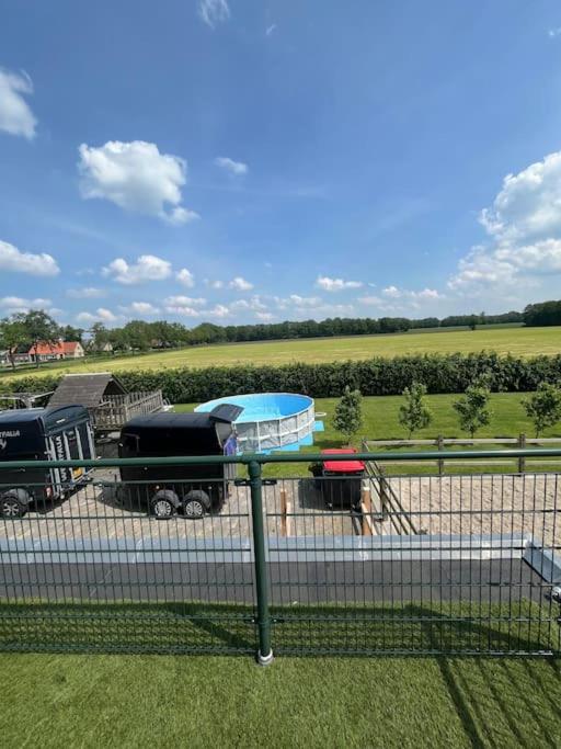 Logeren boven paarden
