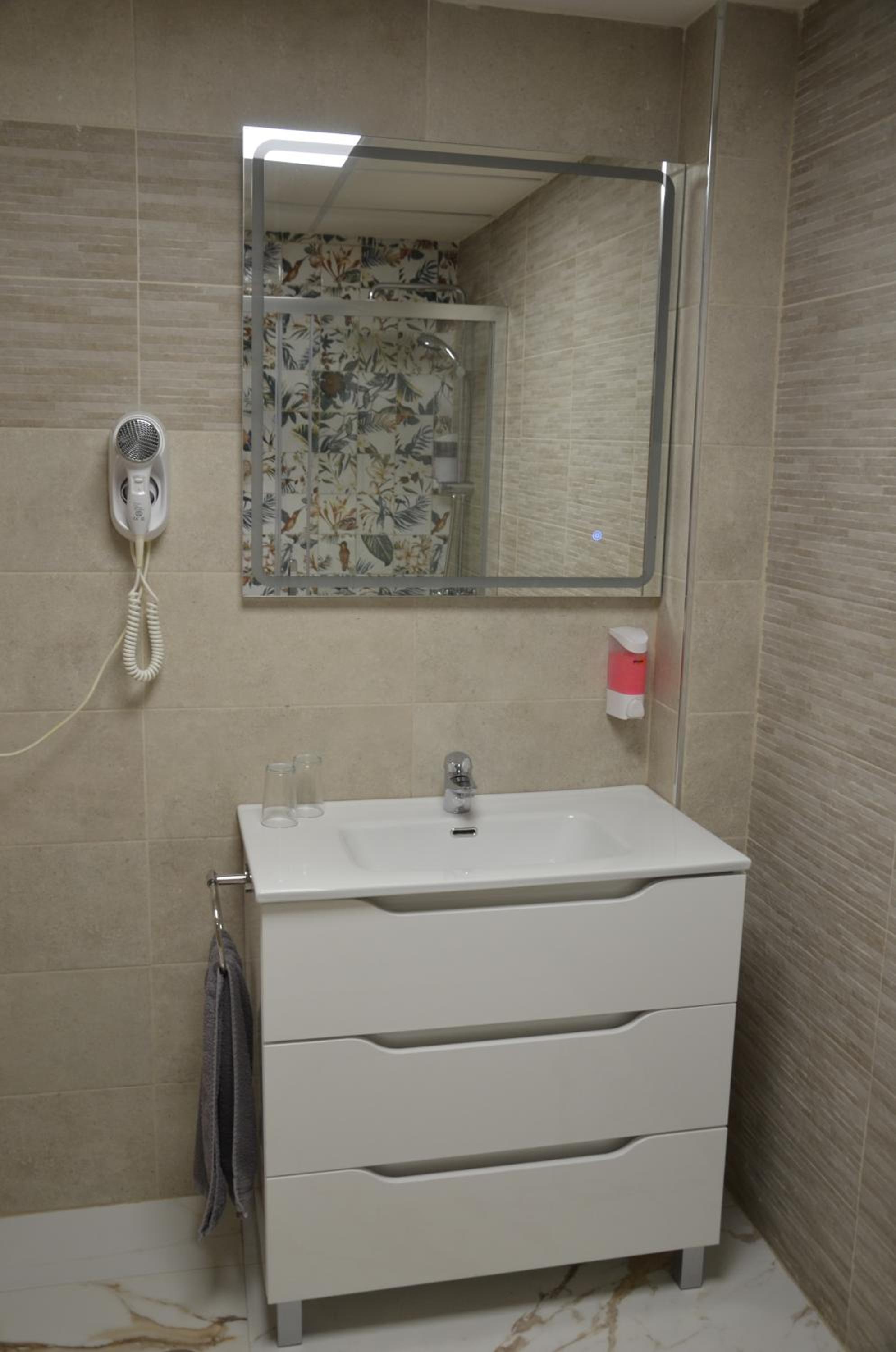 Hostal Mont Royal