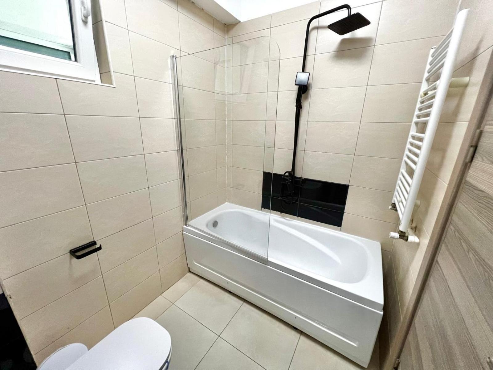 SUMMERLAND Sea View Penthouse & Jacuzzi