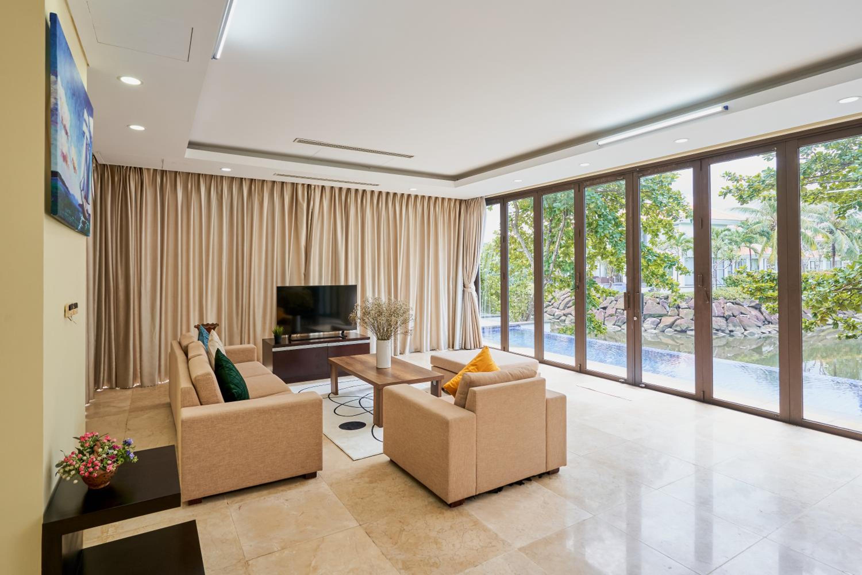Ocean Sunny Villas Da Nang