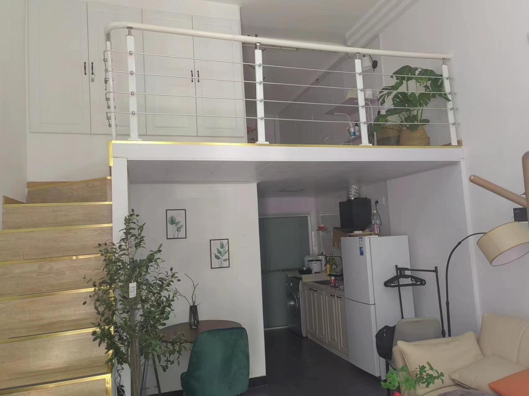 Chinese new year style Shanghai Garden Historical loft Apartment with courtyard and citywalk- Near Downtown Wukang Road