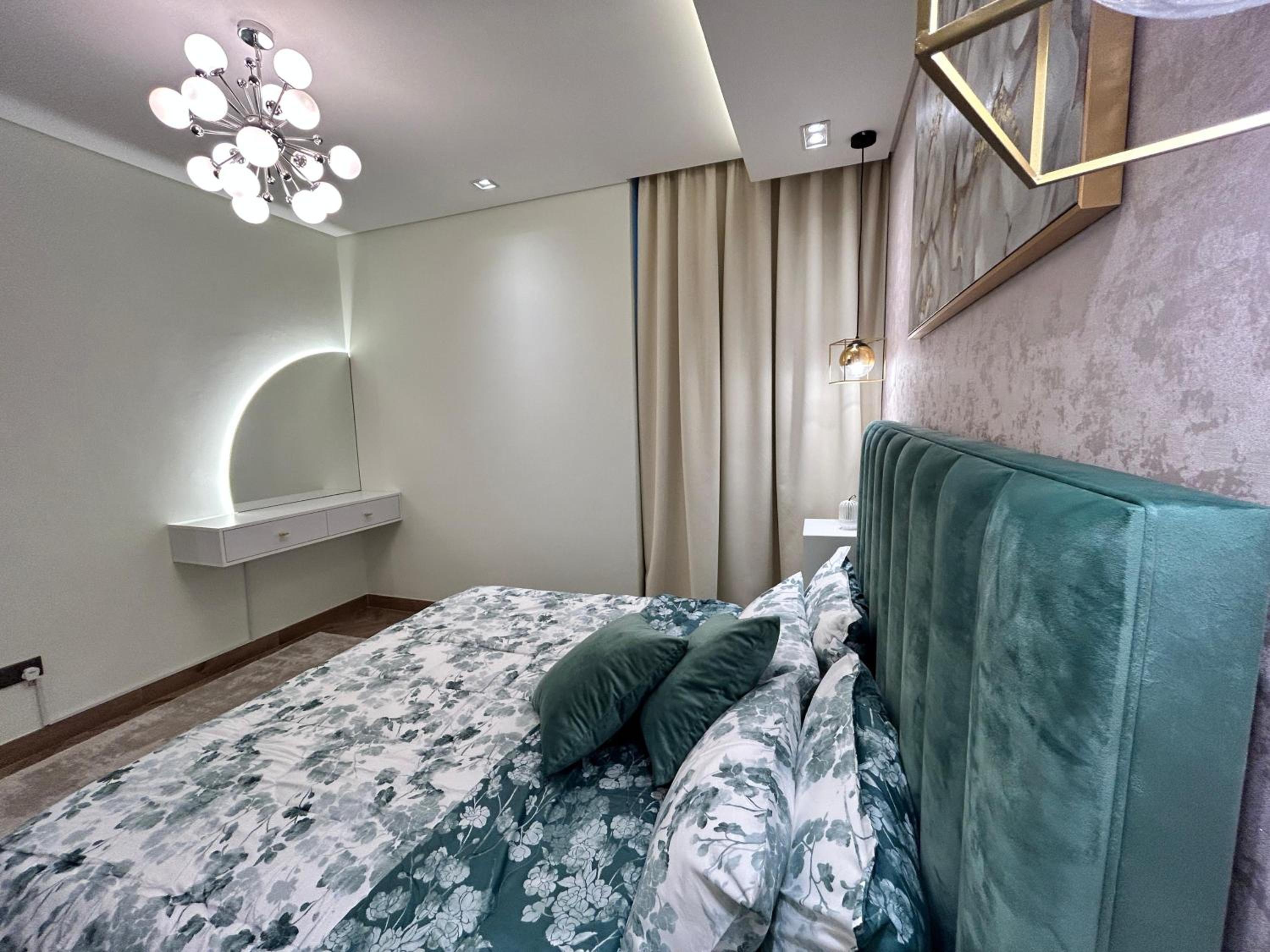 Luxury Romantic Sea View Apartment-ERAإقامة هادئة إطلالة بحرية موقع استثنائي- Manama