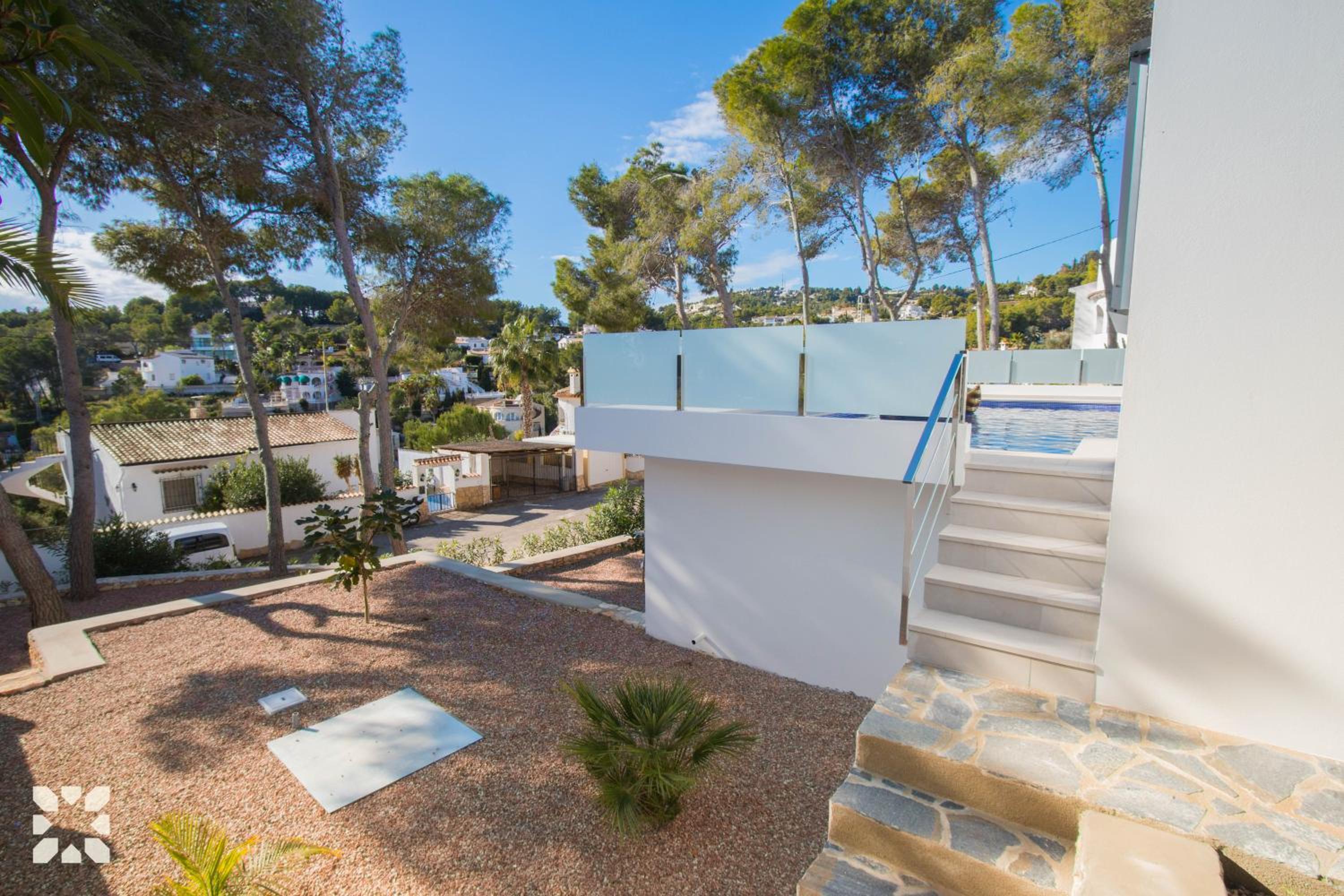 Villa Mirlo Blanco by Abahana Villas view 5