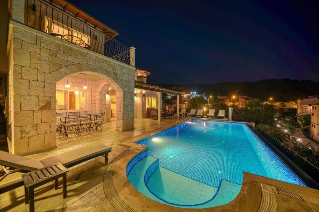 Villa Yaz Amazing Sea view and Meis Island View view 4