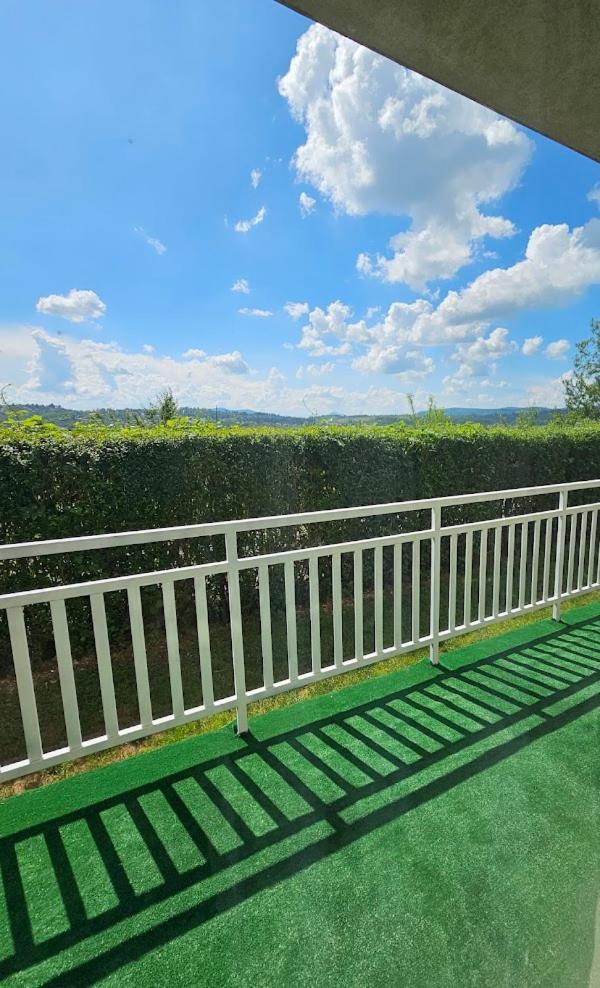 Guest House Green Field