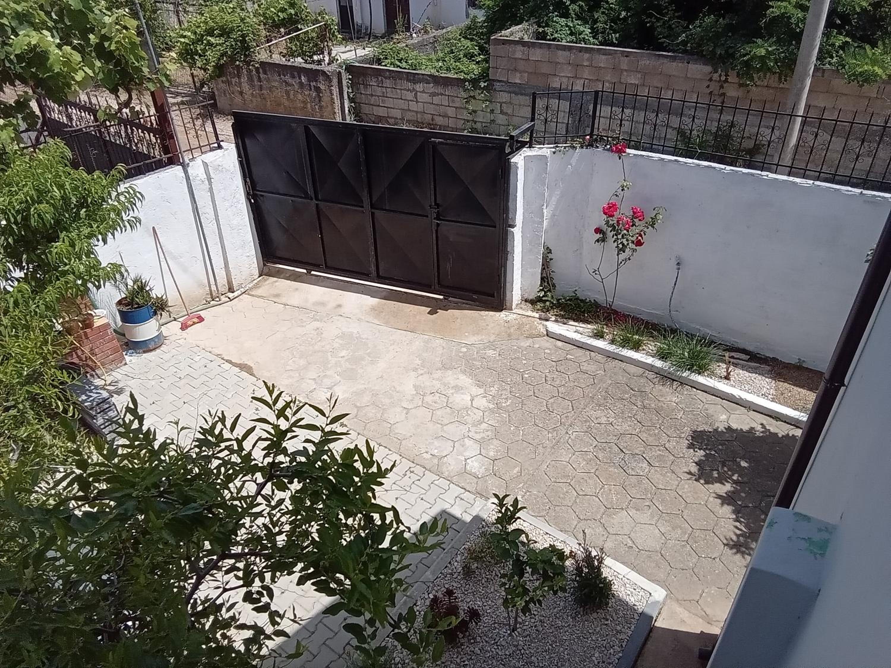 Eni's Villa