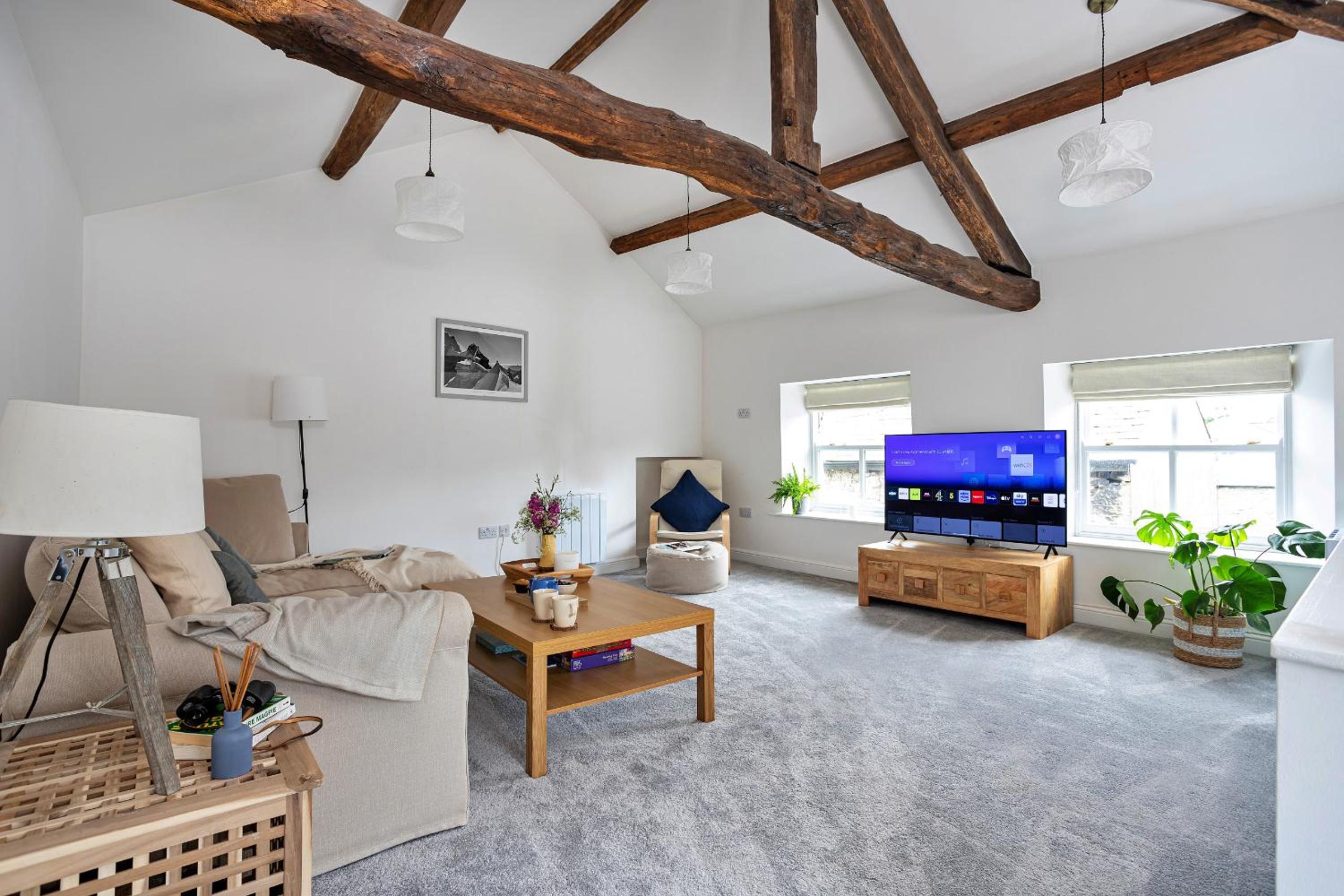 Finest Retreats - Courtyard Cottage view 3