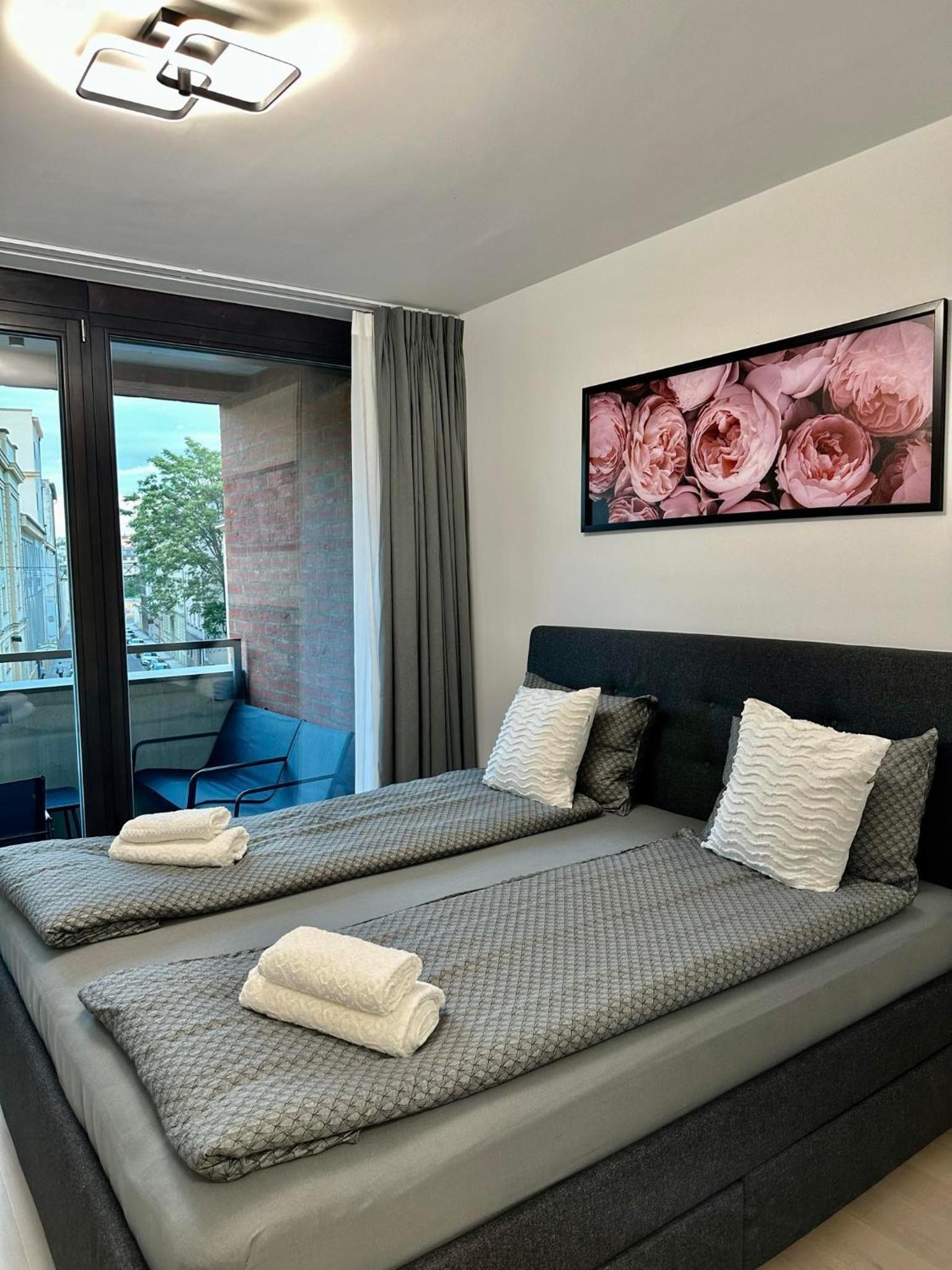 The Peony Apartment in Smichov, Prague 5