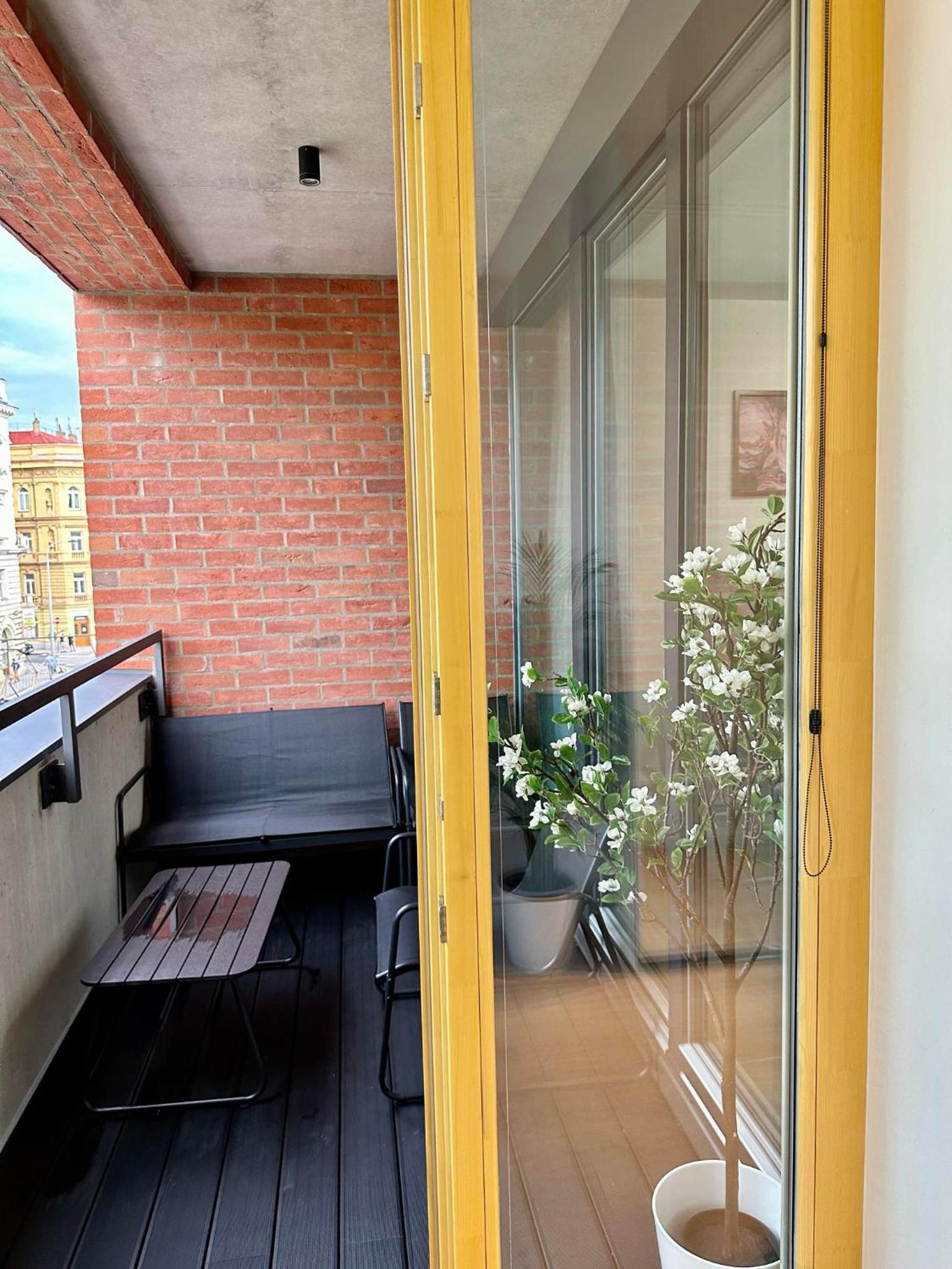 The Peony Apartment in Smichov, Prague 5