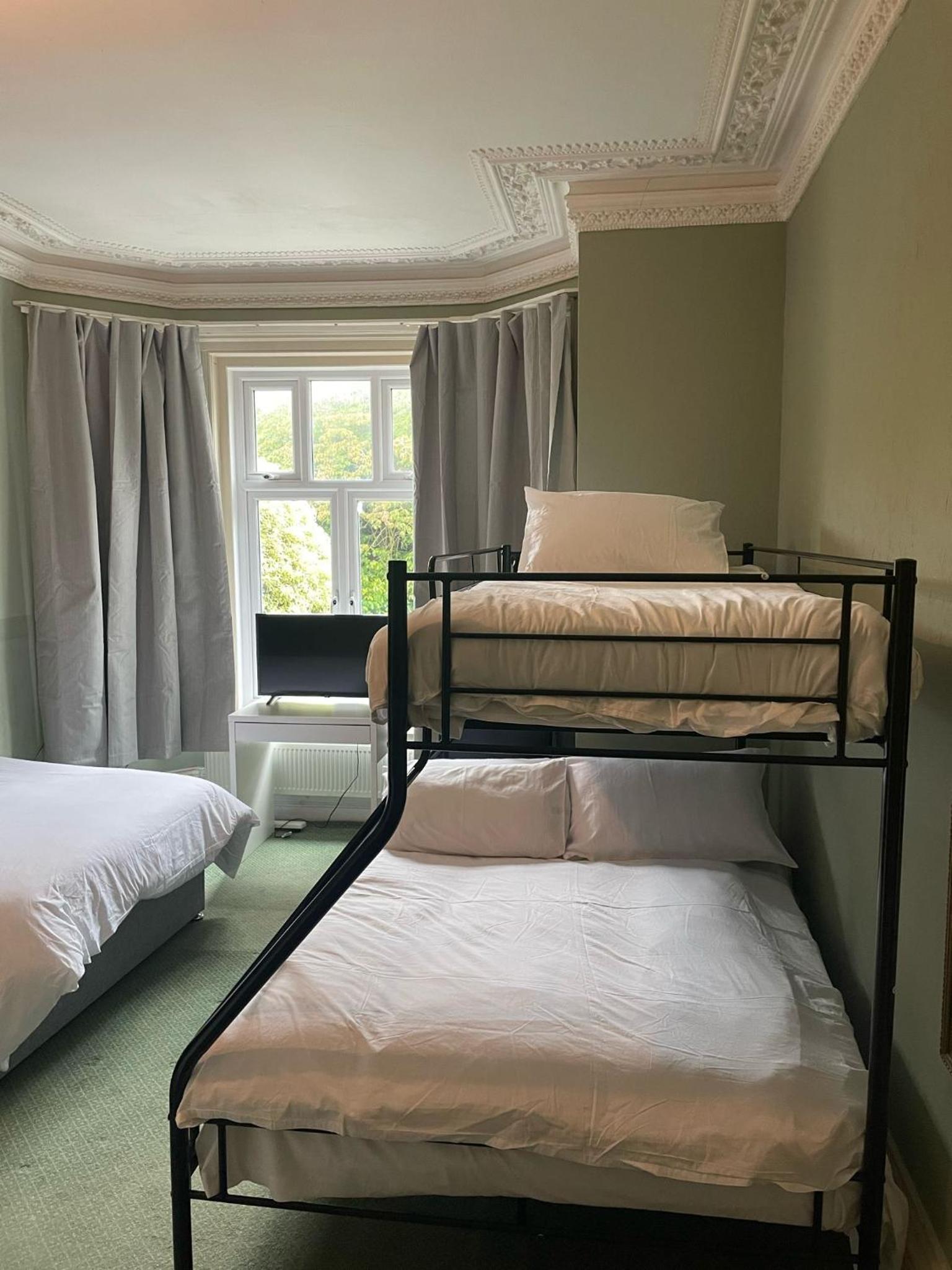 Room available for groups, close to beach and town view 3