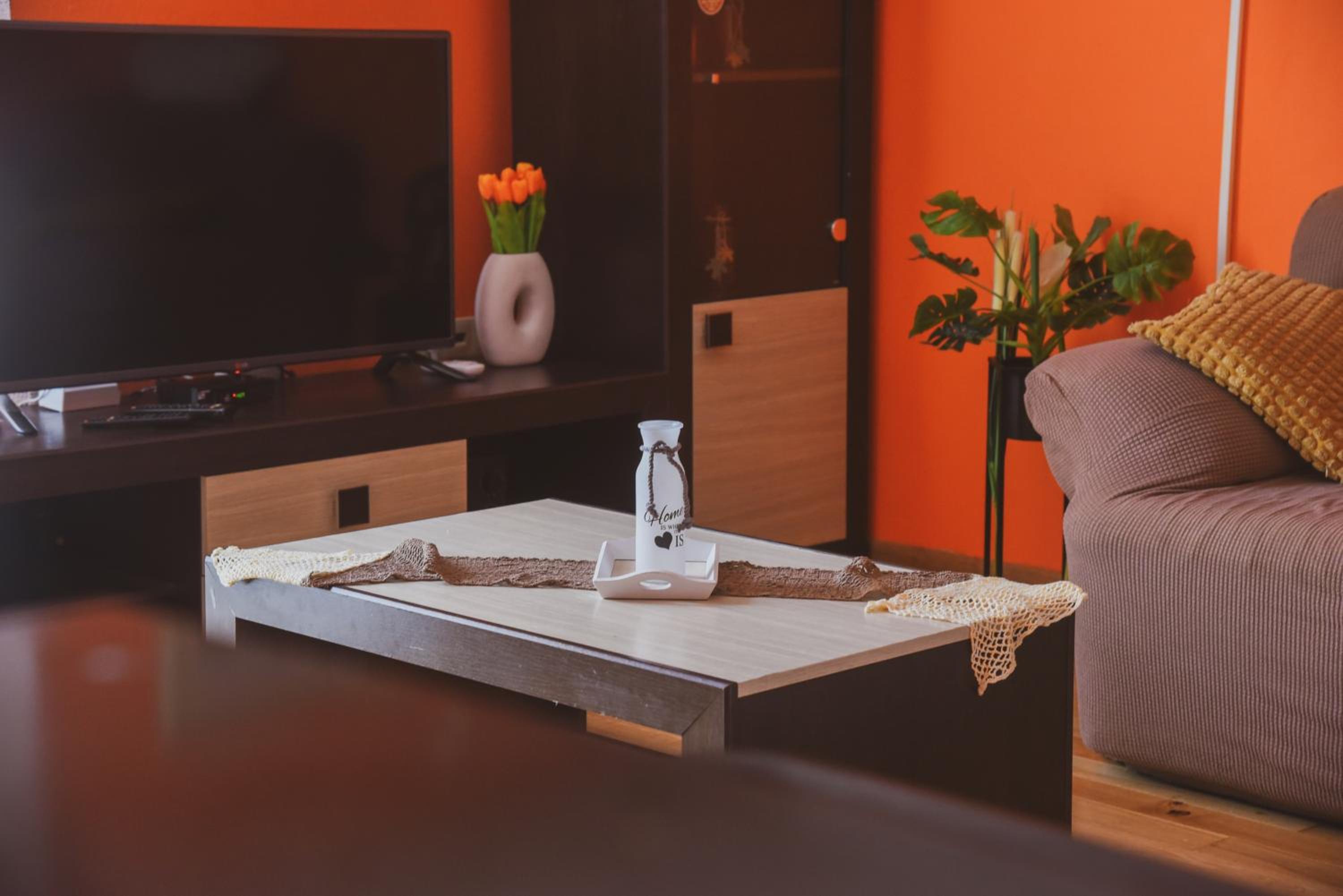 Apartment Lora