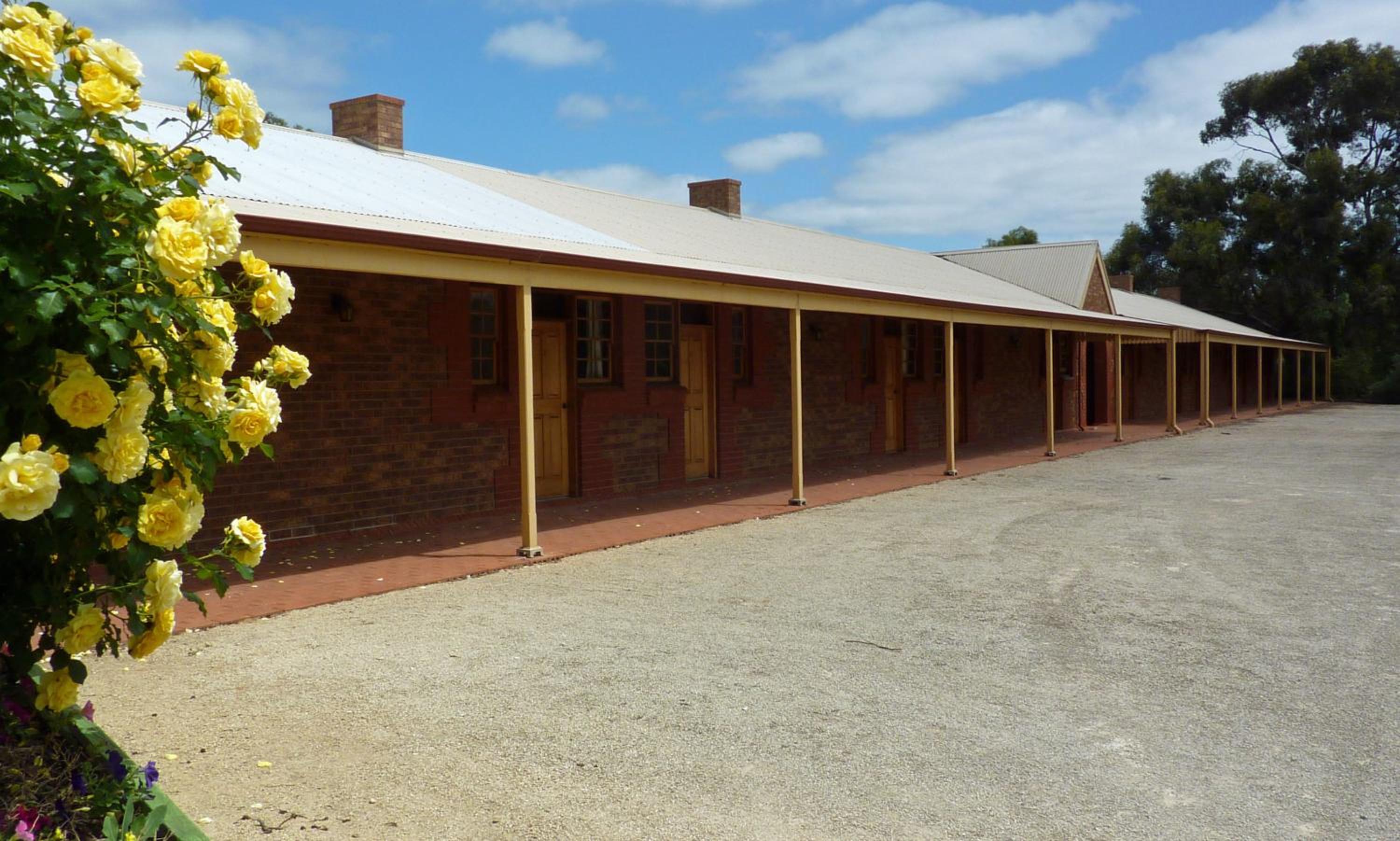 Coonawarra Place Motor Inn