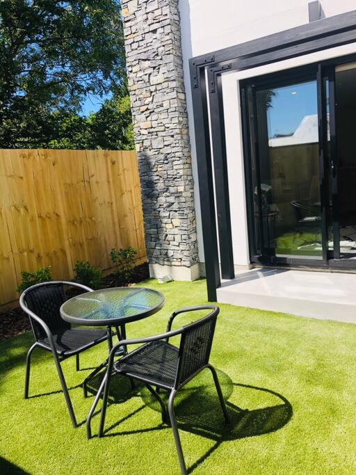 Central location with Hagley park view view 2