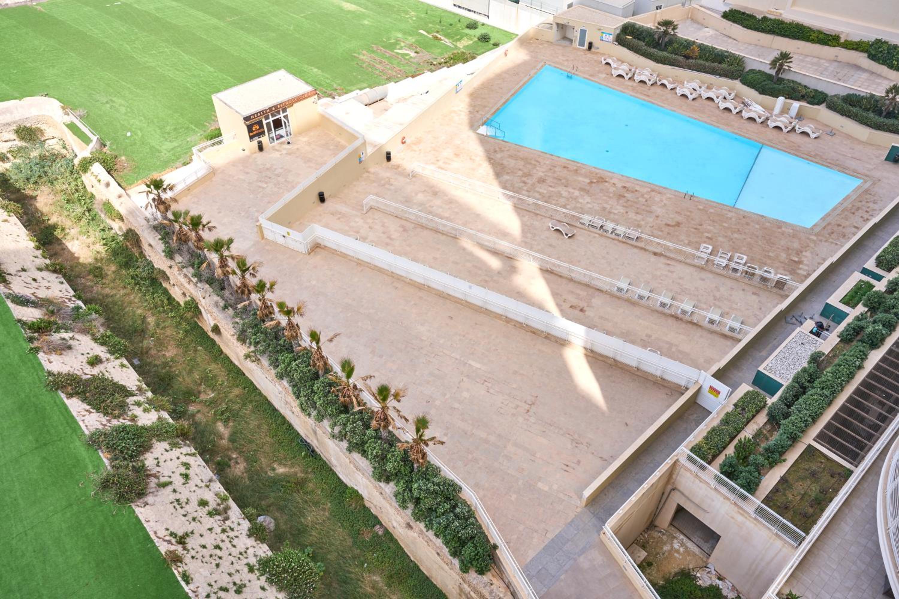 Stunning 3-Bedroom Seaview Retreat in Fort Cambridge