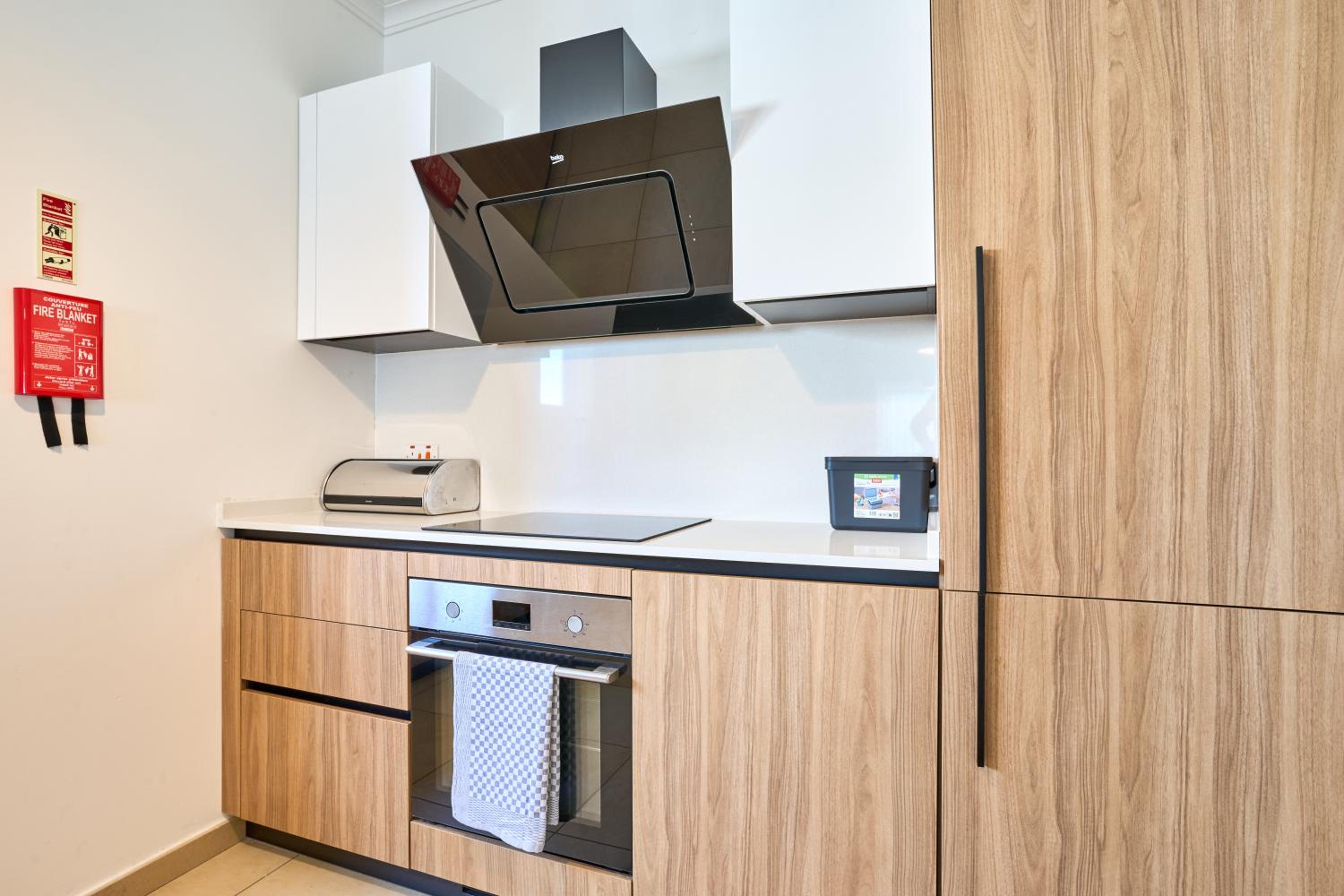 Stunning 3-Bedroom Seaview Retreat in Fort Cambridge