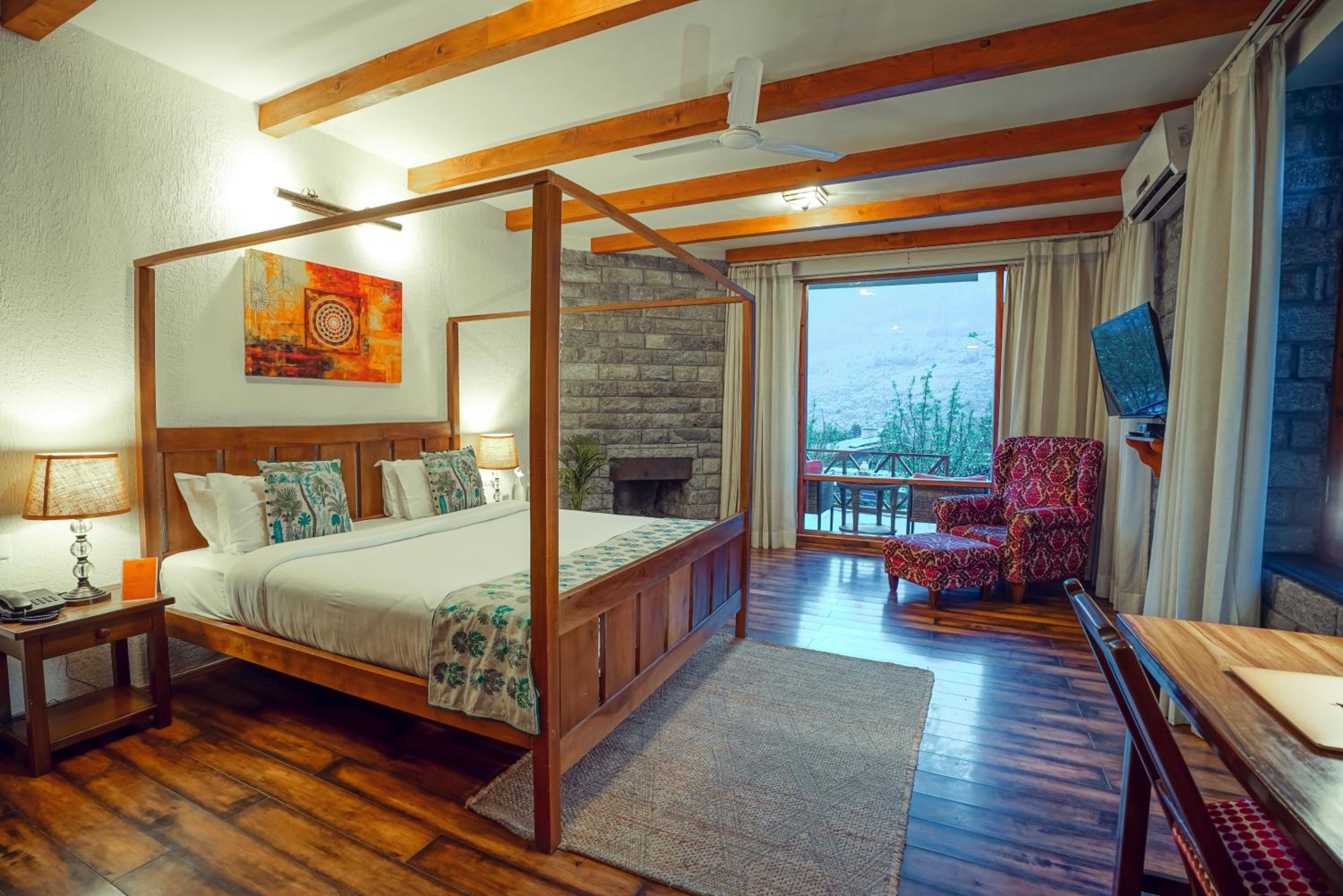 Larisa Resort Manali