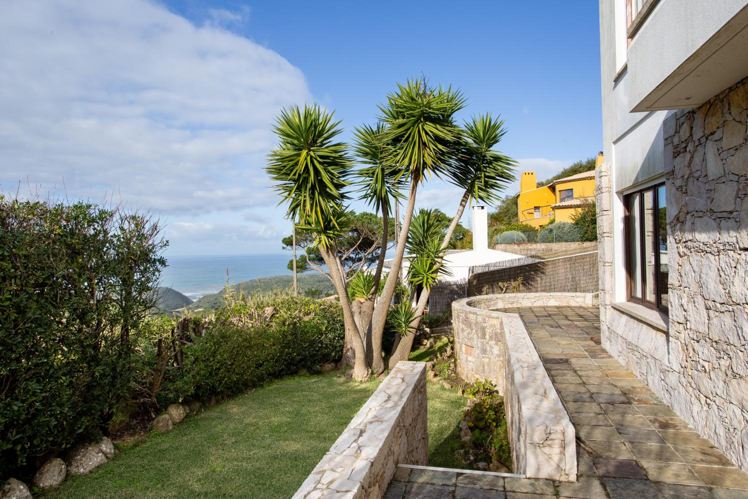 4BR House with Ocean View in Sintra by Host for Us view 2