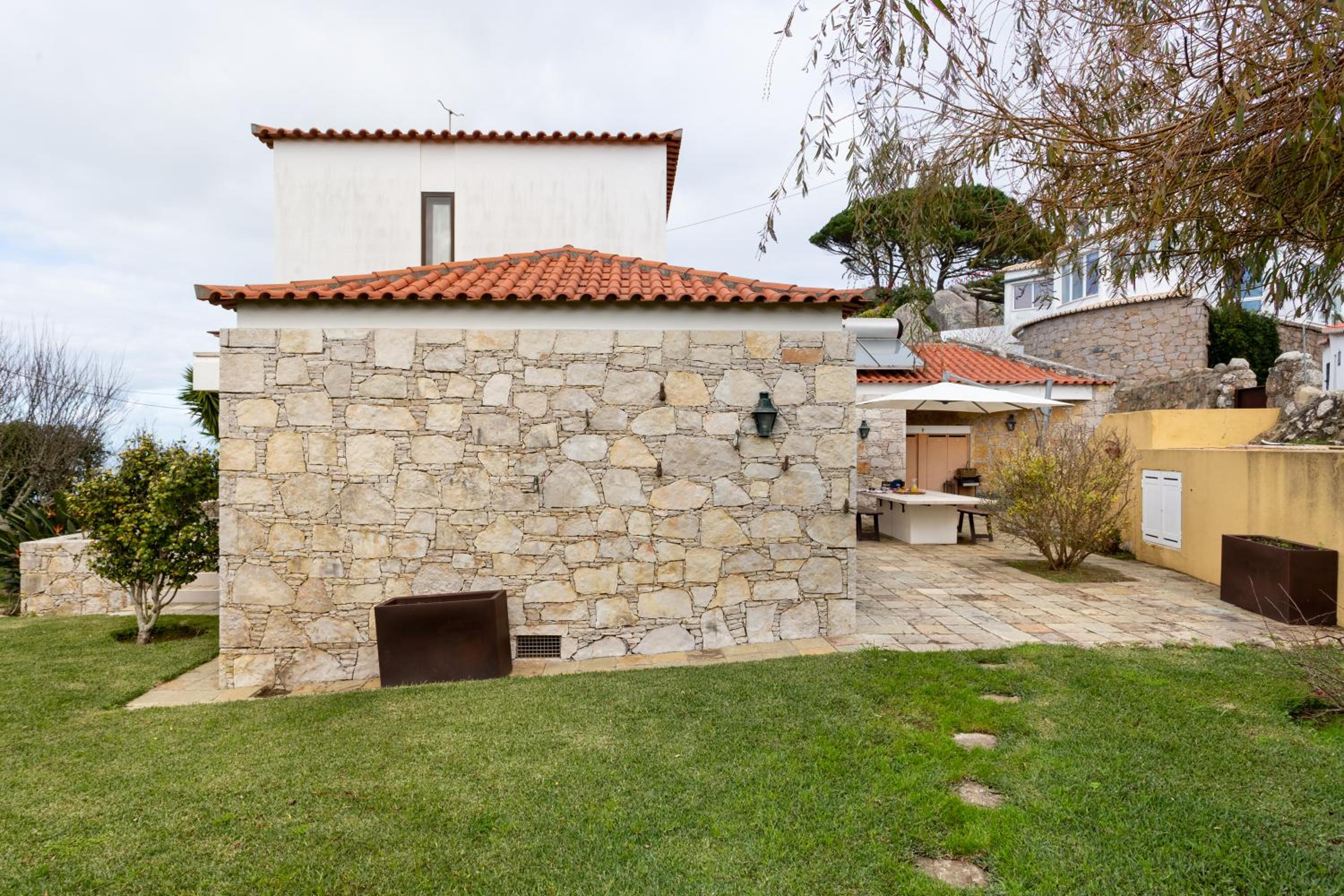 4BR House with Ocean View in Sintra by Host for Us view 3