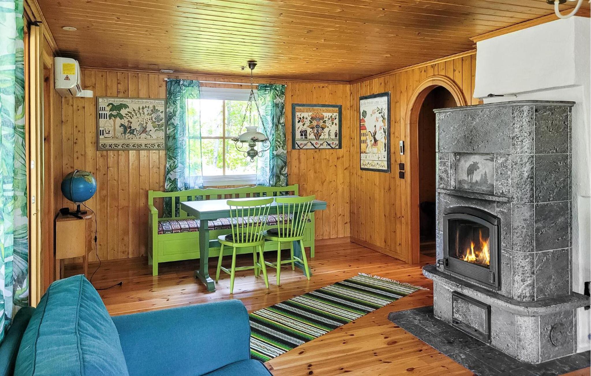2 Bedroom Amazing Home In Högsby view 3