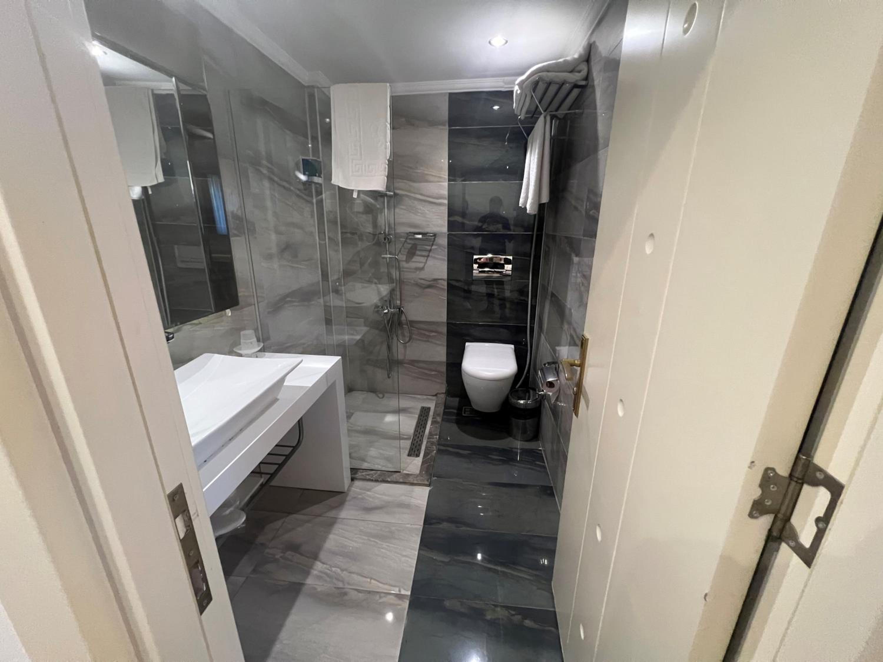 The Constantine Otel - Image 10