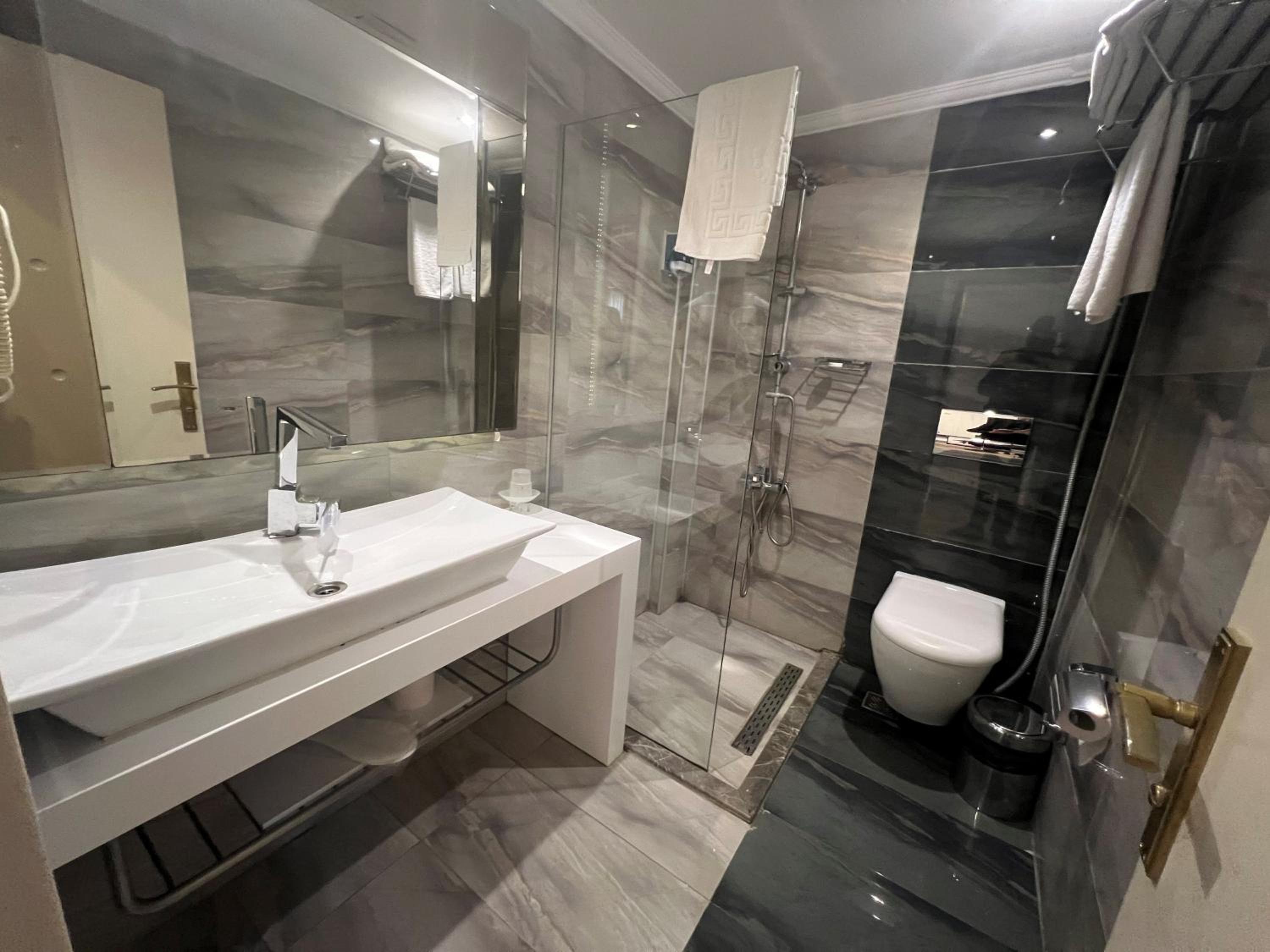 The Constantine Otel - Image 9